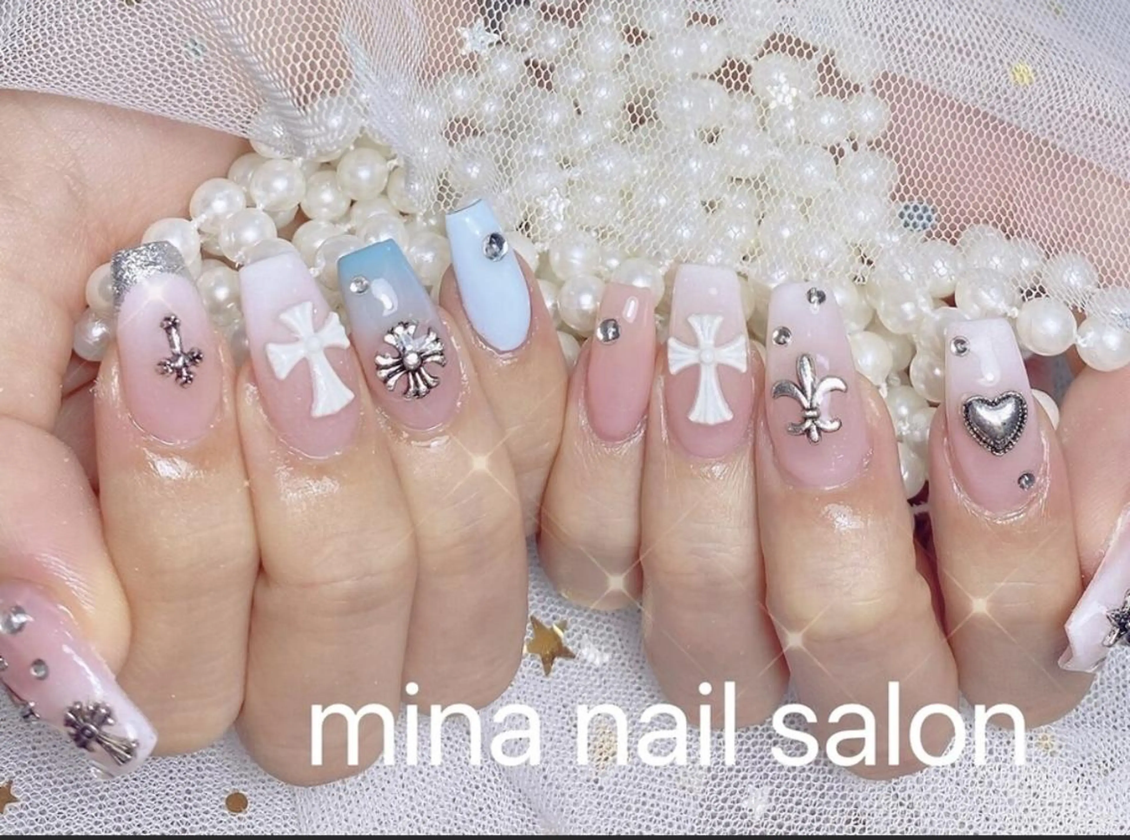 ネイル 🐳彩羽チップ 長さだし専門🐳のネイルデザイン