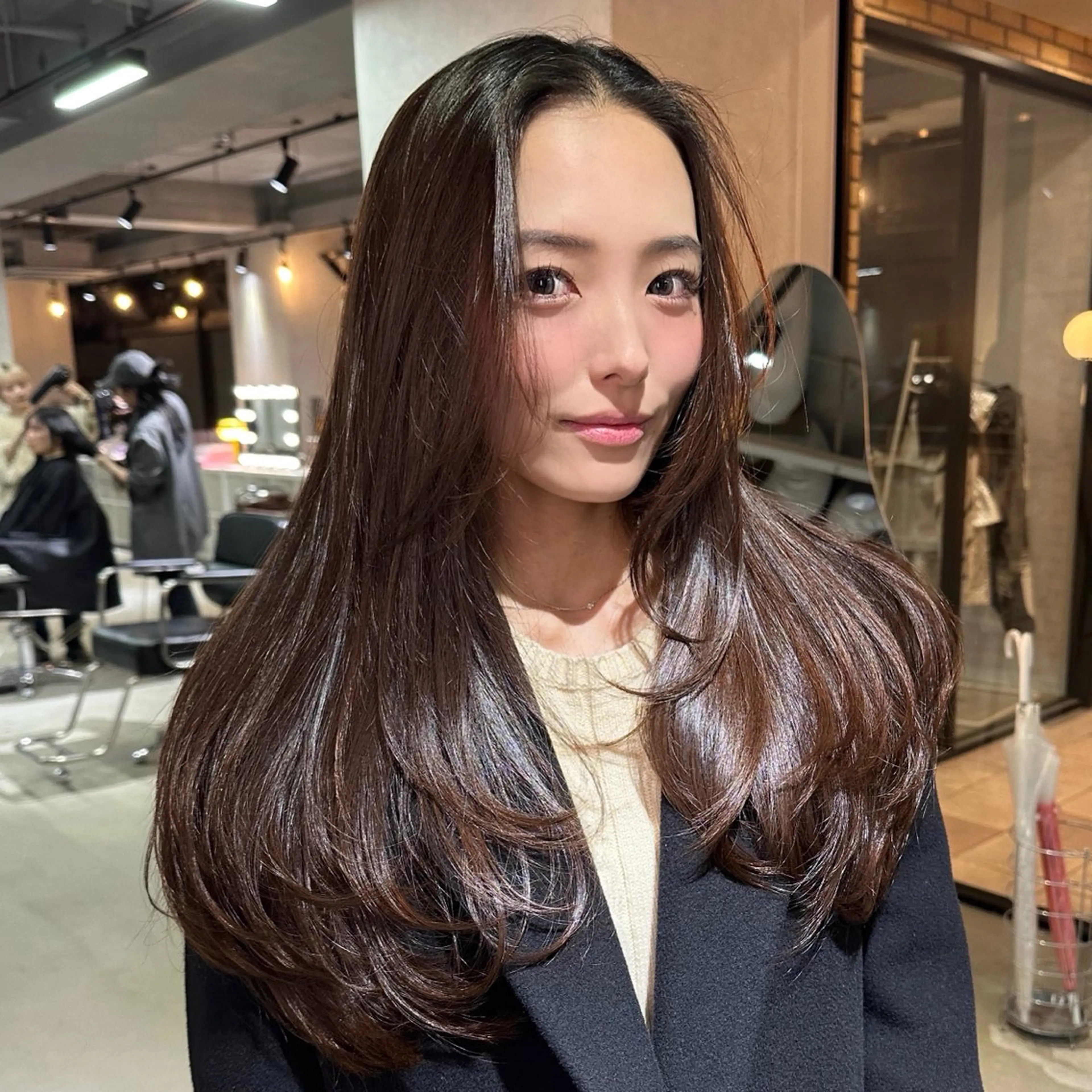 👑2月限定👑艶カラー➕似合わせレイヤーカット➕高保湿トリートメントの写真