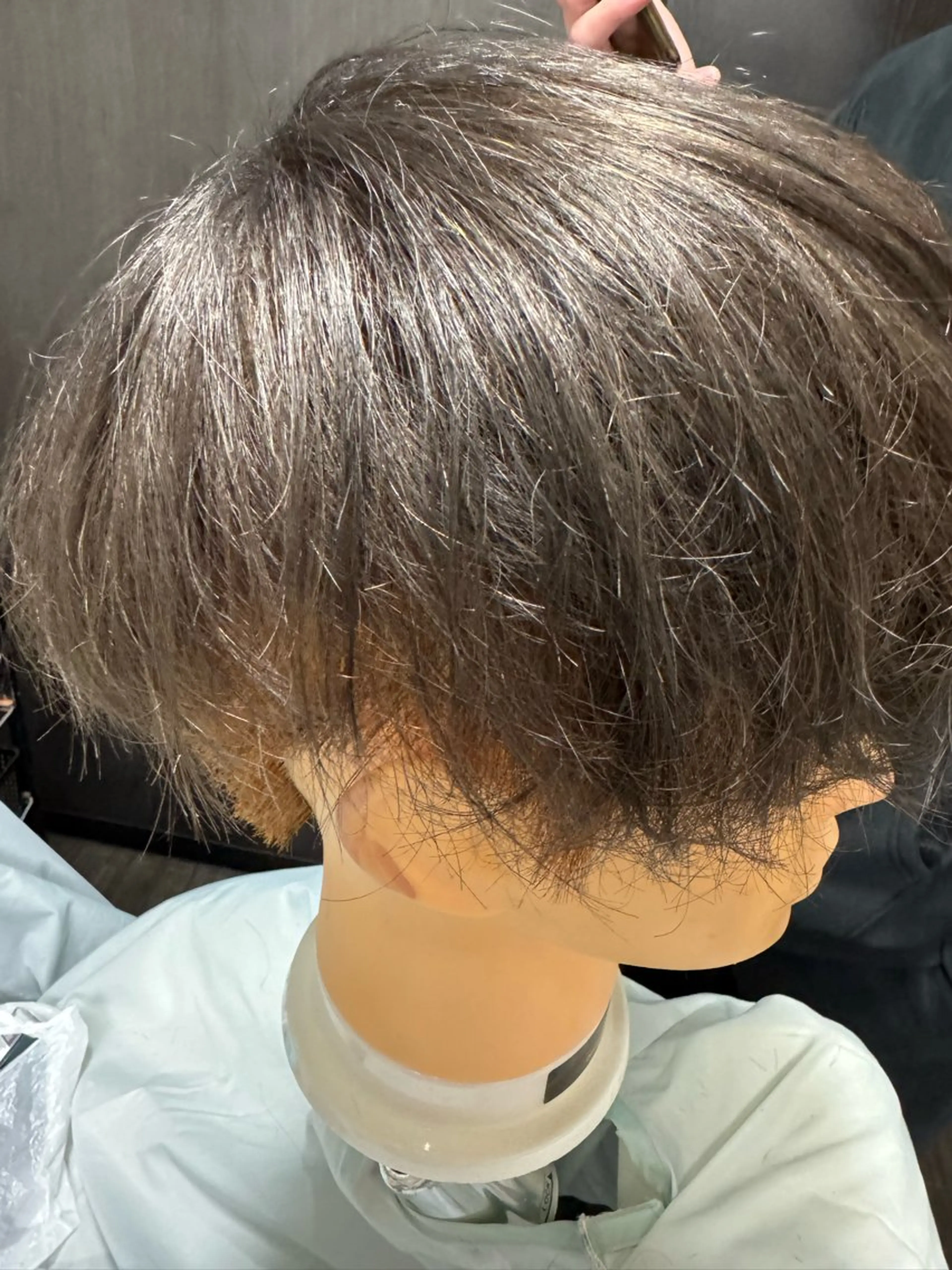 カラー JOYBOX/新大阪店所属・清水 拓馬のヘアスタイル