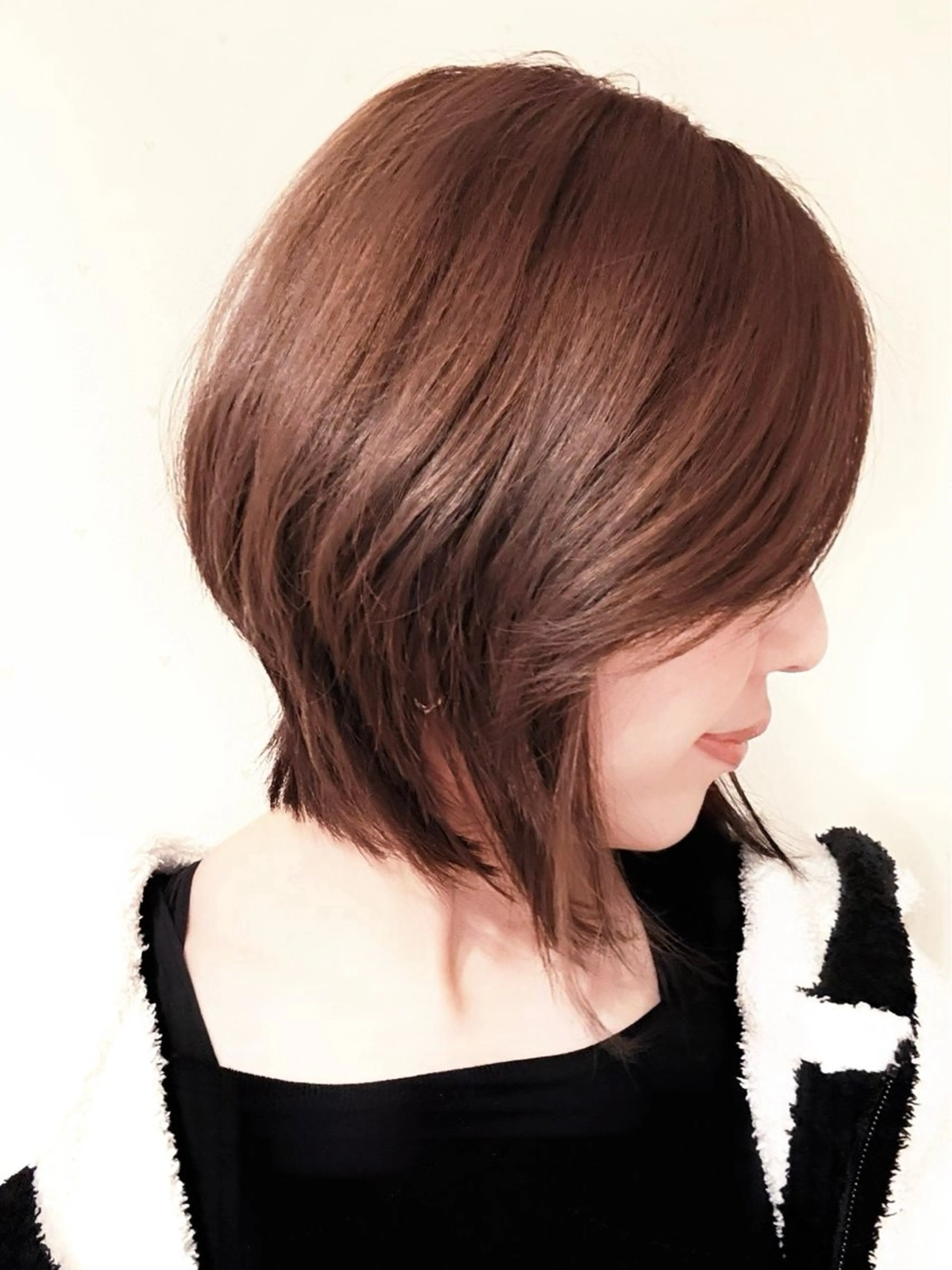 ショート カラー グラデーションカラー ボブ au美容室所属・au栄矢場町 水素髪質改善Tのヘアスタイル