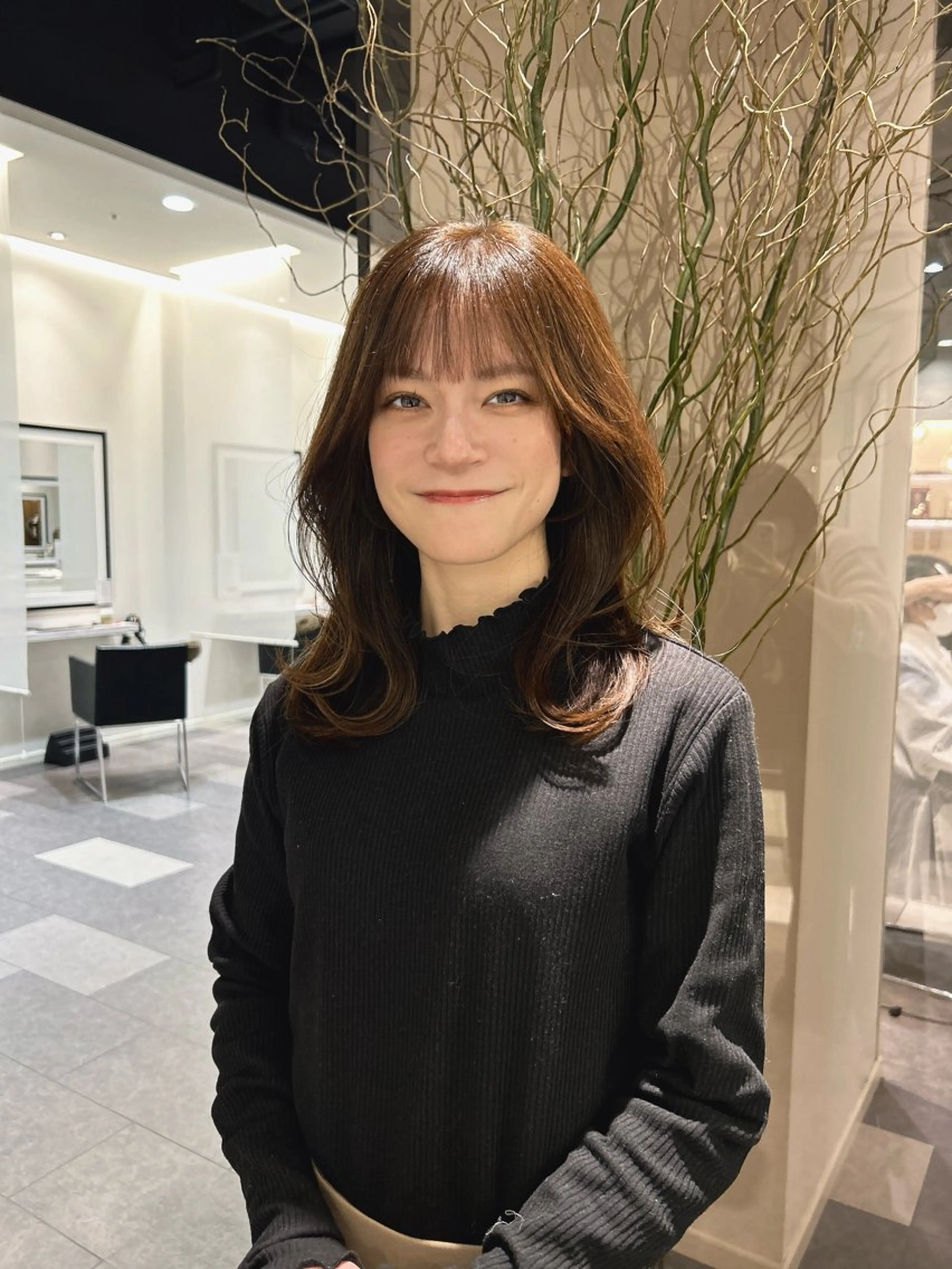 ミディアム カラー ブリーチ ケアブリーチ ダブルカラー インナーカラー ブリーチなしカラー カット ヘアカラー トリートメント 美髪矯正/ 伊藤 更のヘアスタイル