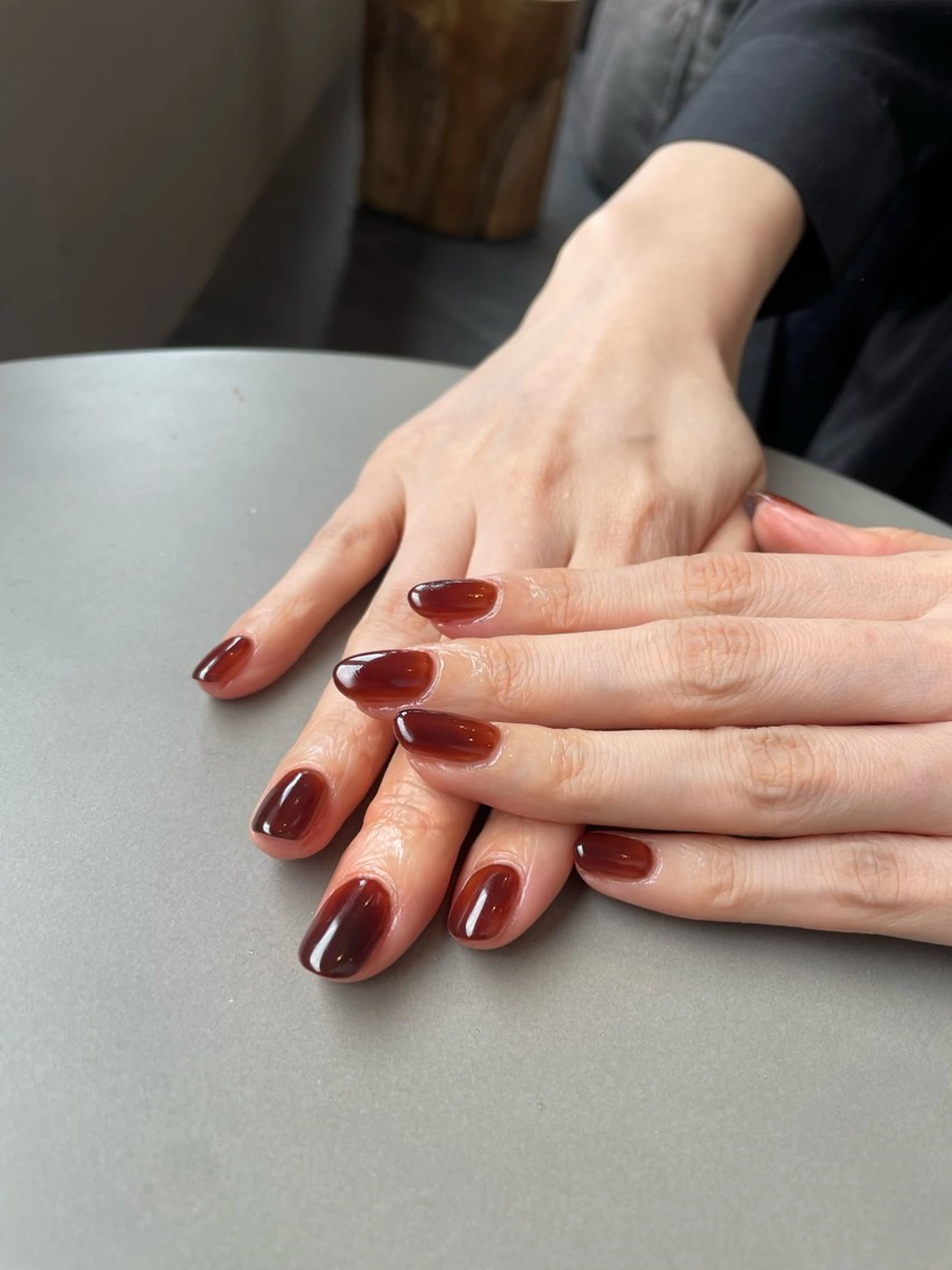 ネイル ブラウン ワンカラーネイル ハンドネイル eyelash& nailsalonMのネイルデザイン