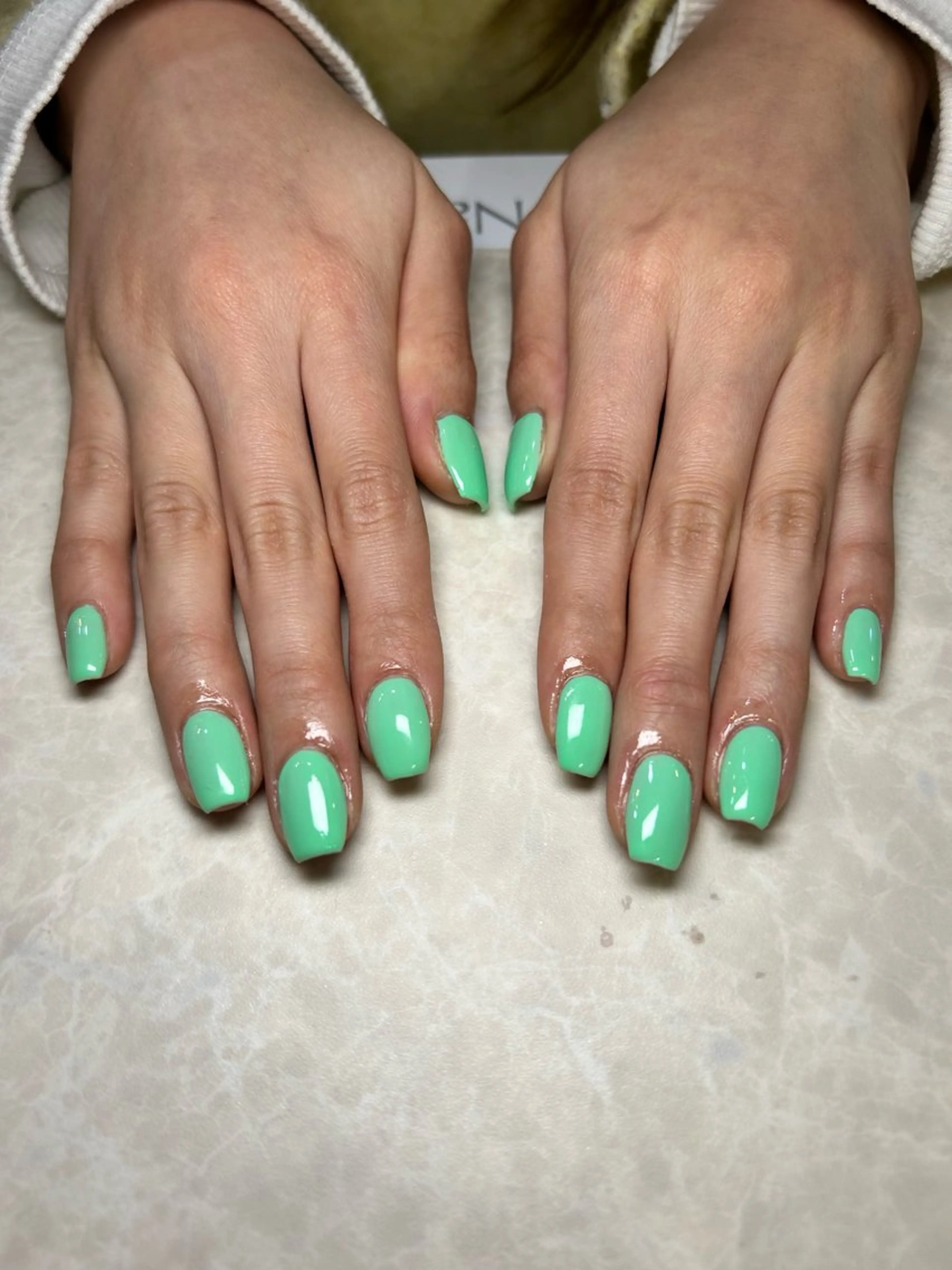 ネイル 三輪 彩美春のネイルデザイン