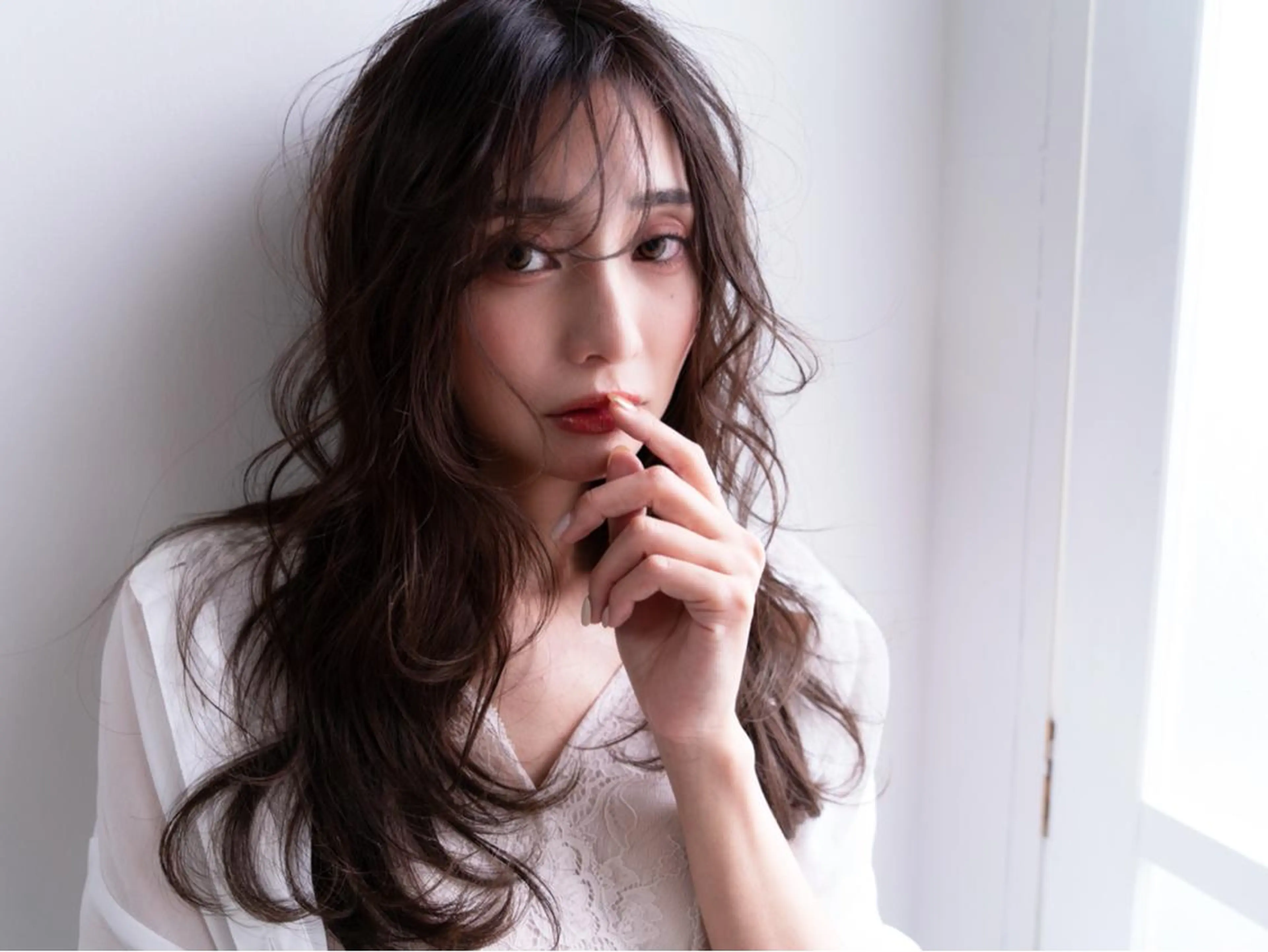 セミロング カラー due hair 京都駅前店 MILBON オージュア認定サロン【デューヘアー】所属・ハイトーンブリーチ 土坂 由志【京都】のヘアスタイル