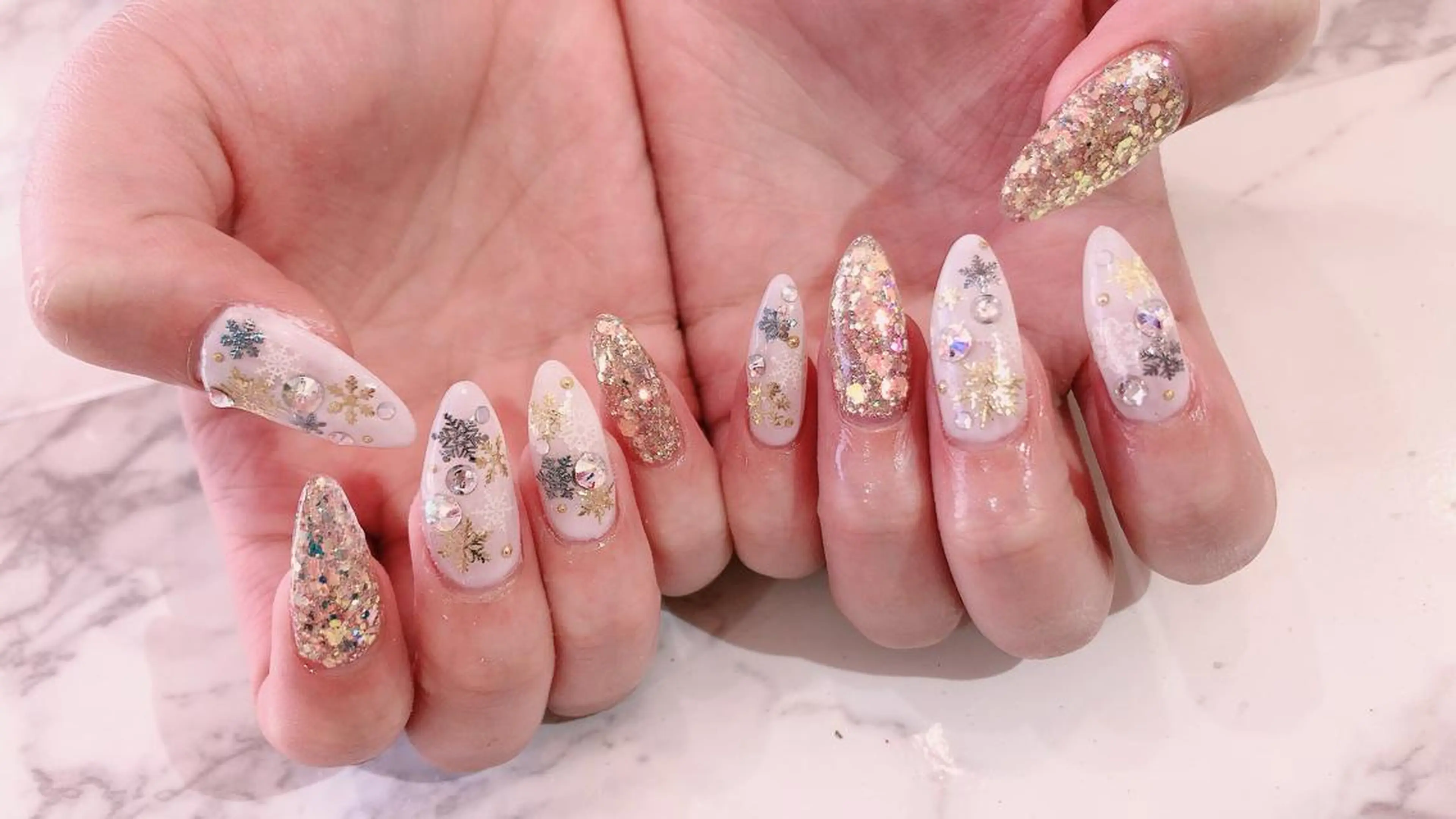 ネイル noix nail &eyeのネイルデザイン