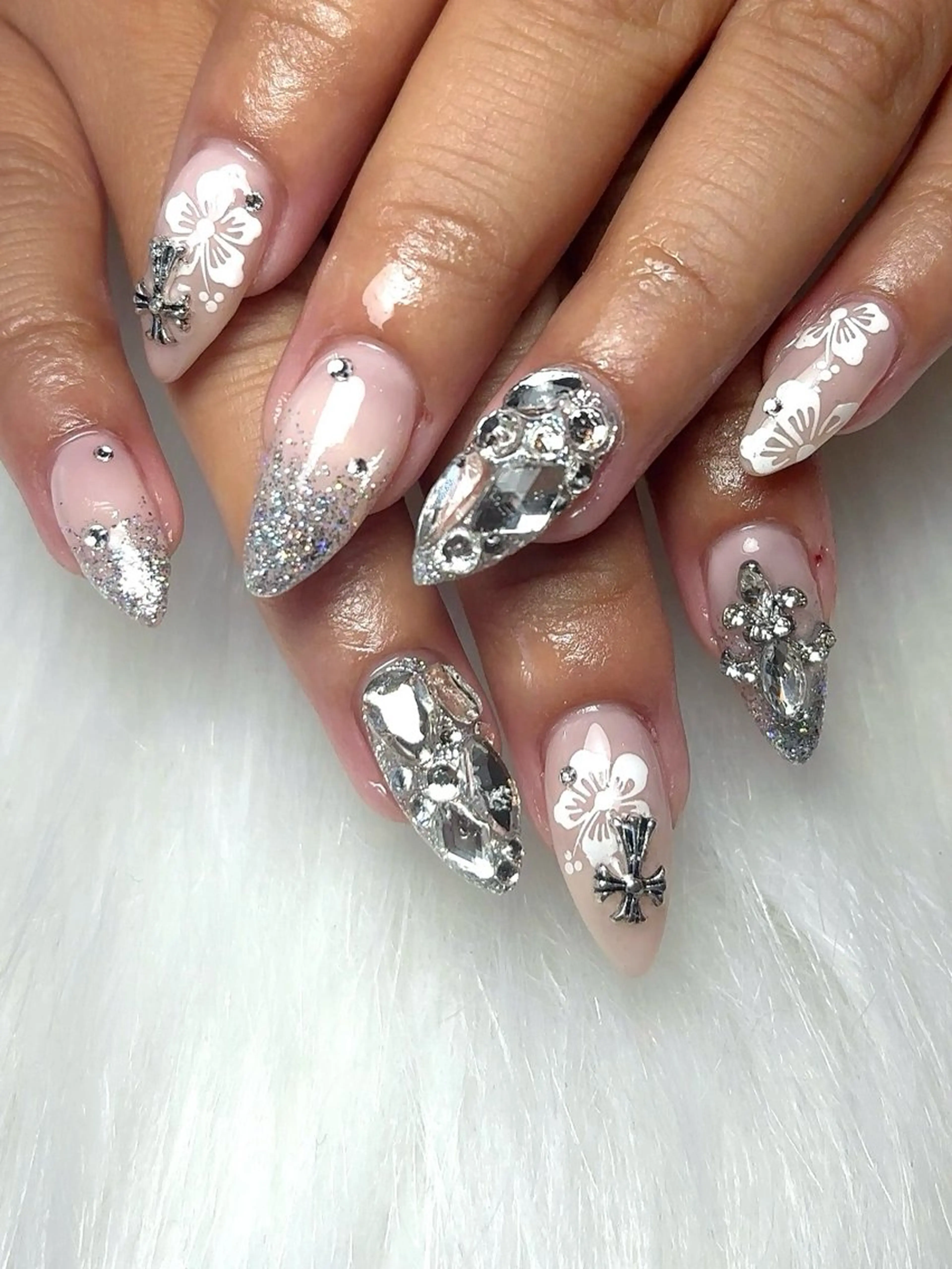 ネイル Rive. 酒井のネイルデザイン