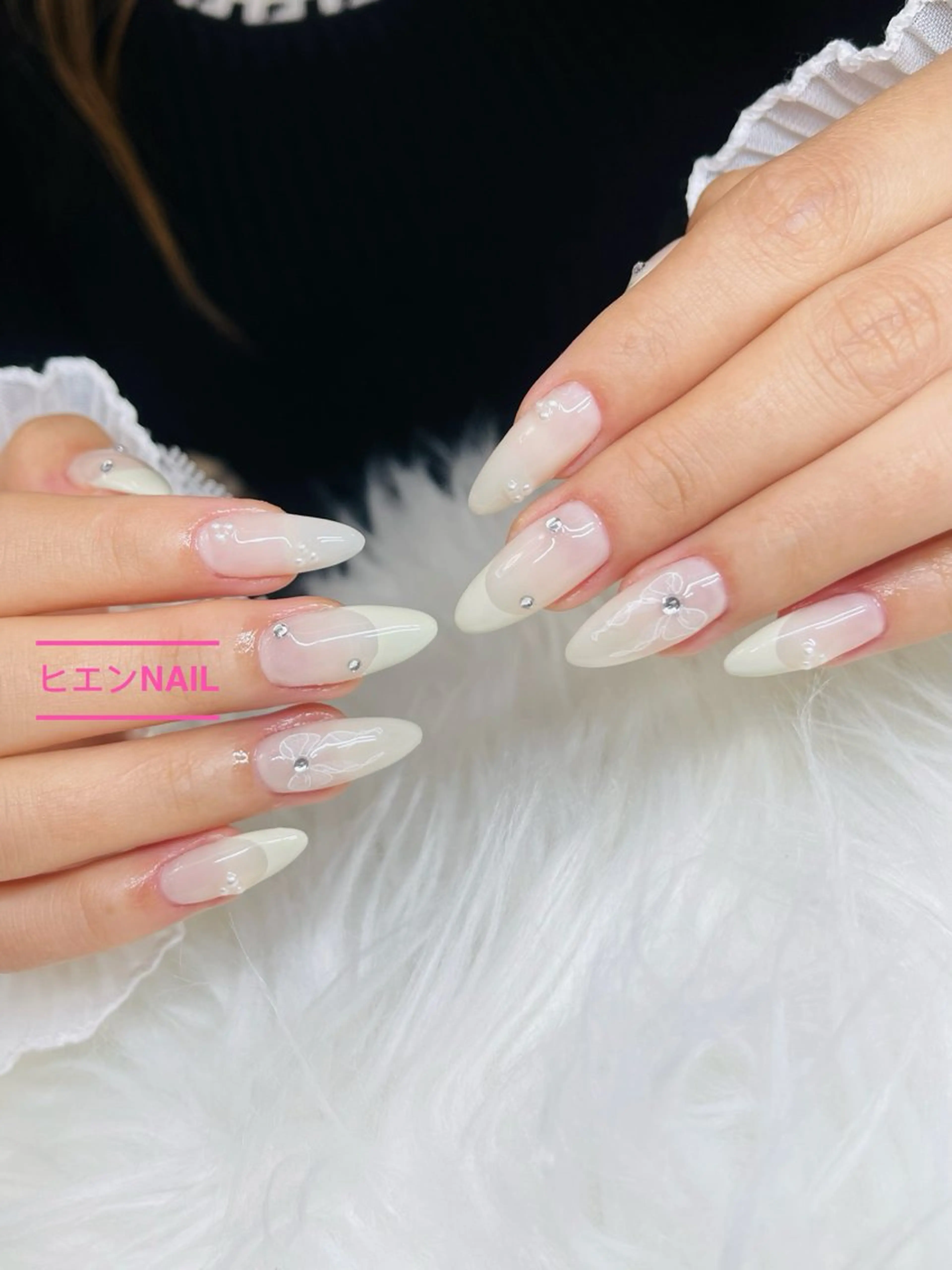 ミディアム ヒエン NAILのネイルデザイン