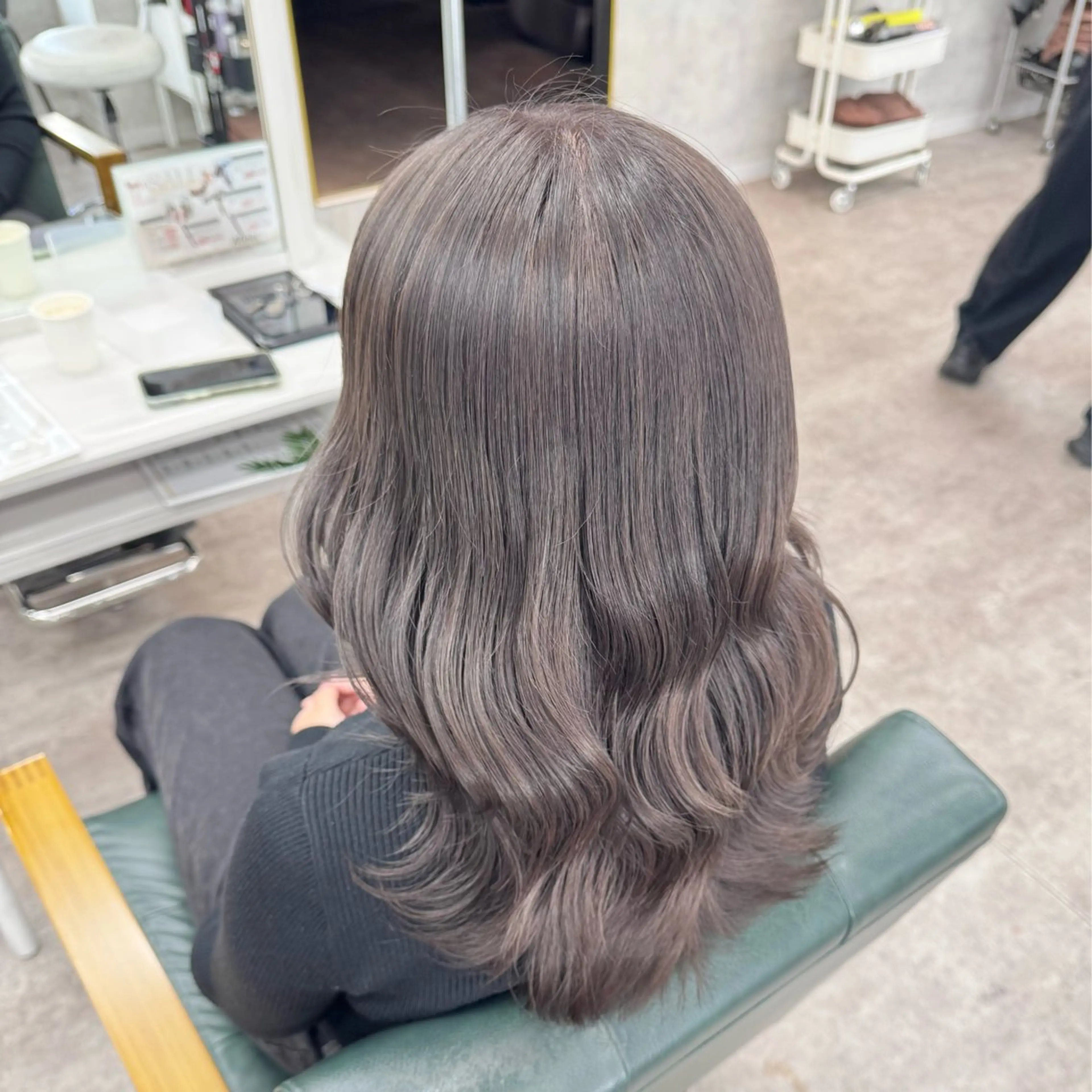 セミロング カラー カット ヘアカラー JUNSHIN🦋 ヘアセット／カラーのヘアスタイル