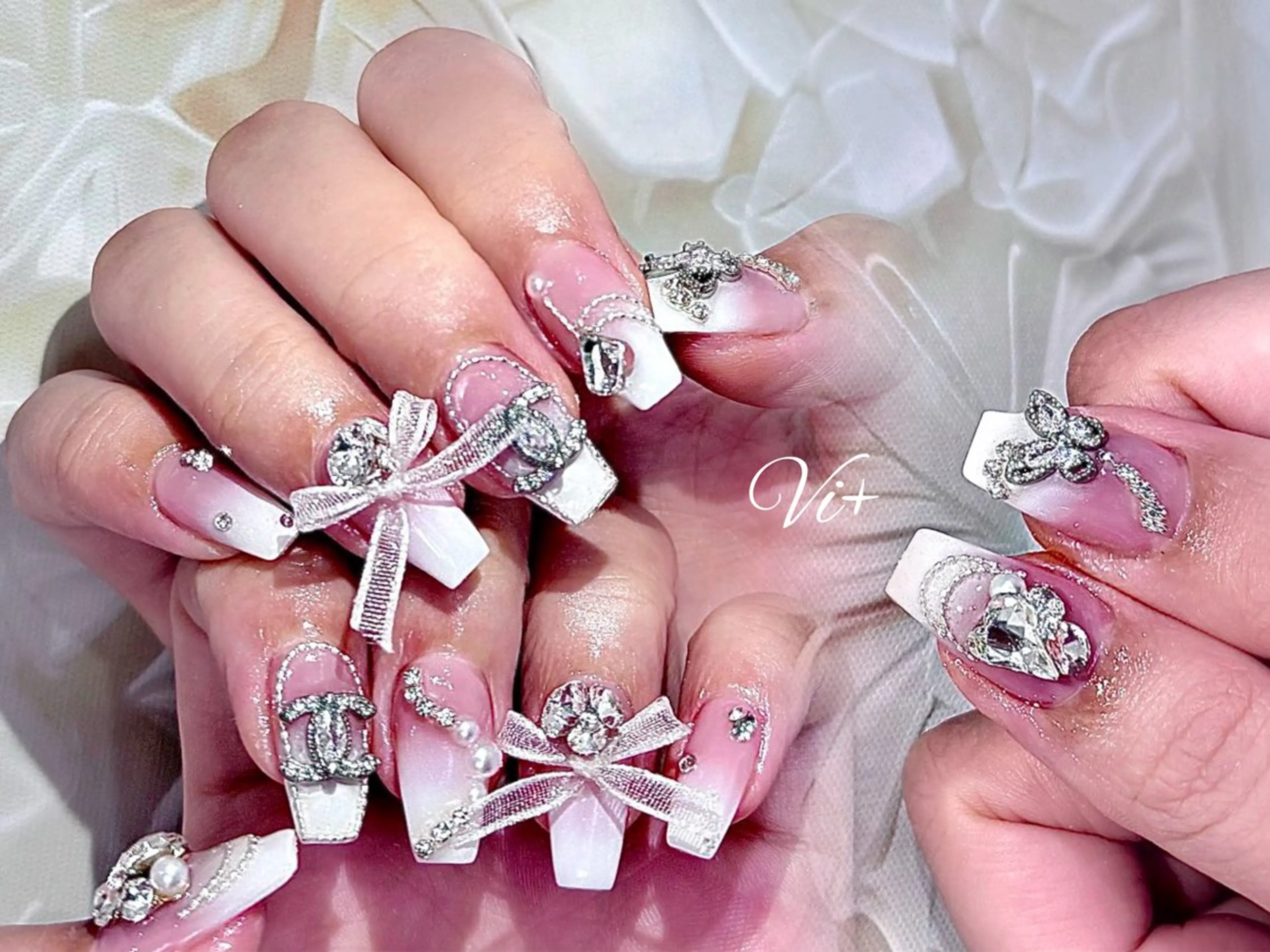 ネイル ハンドネイル ✨Nailsalon Vi+✨のネイルデザイン