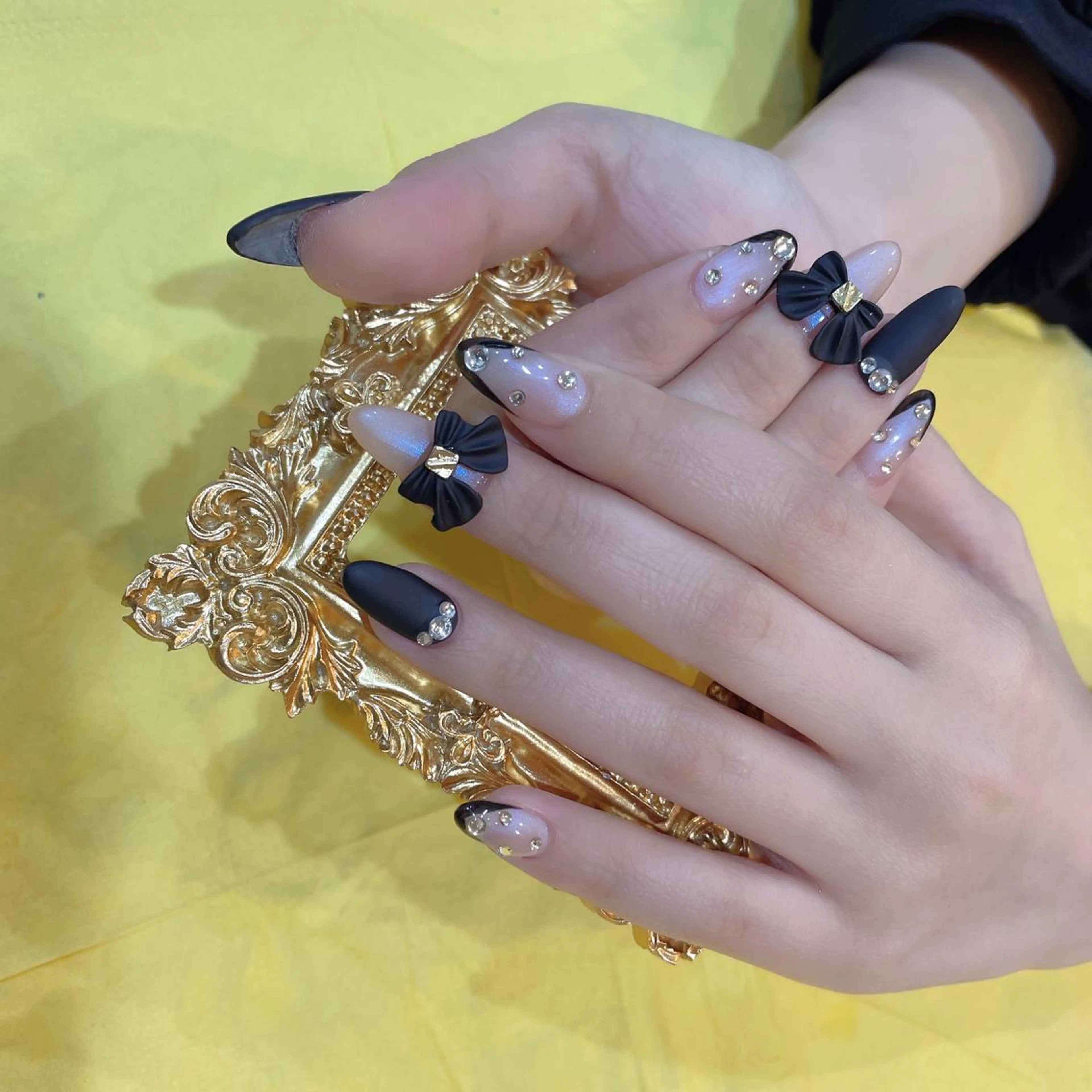 ネイル U·Mi nail salon所属・U·MI 上野御徒町店のネイルデザイン