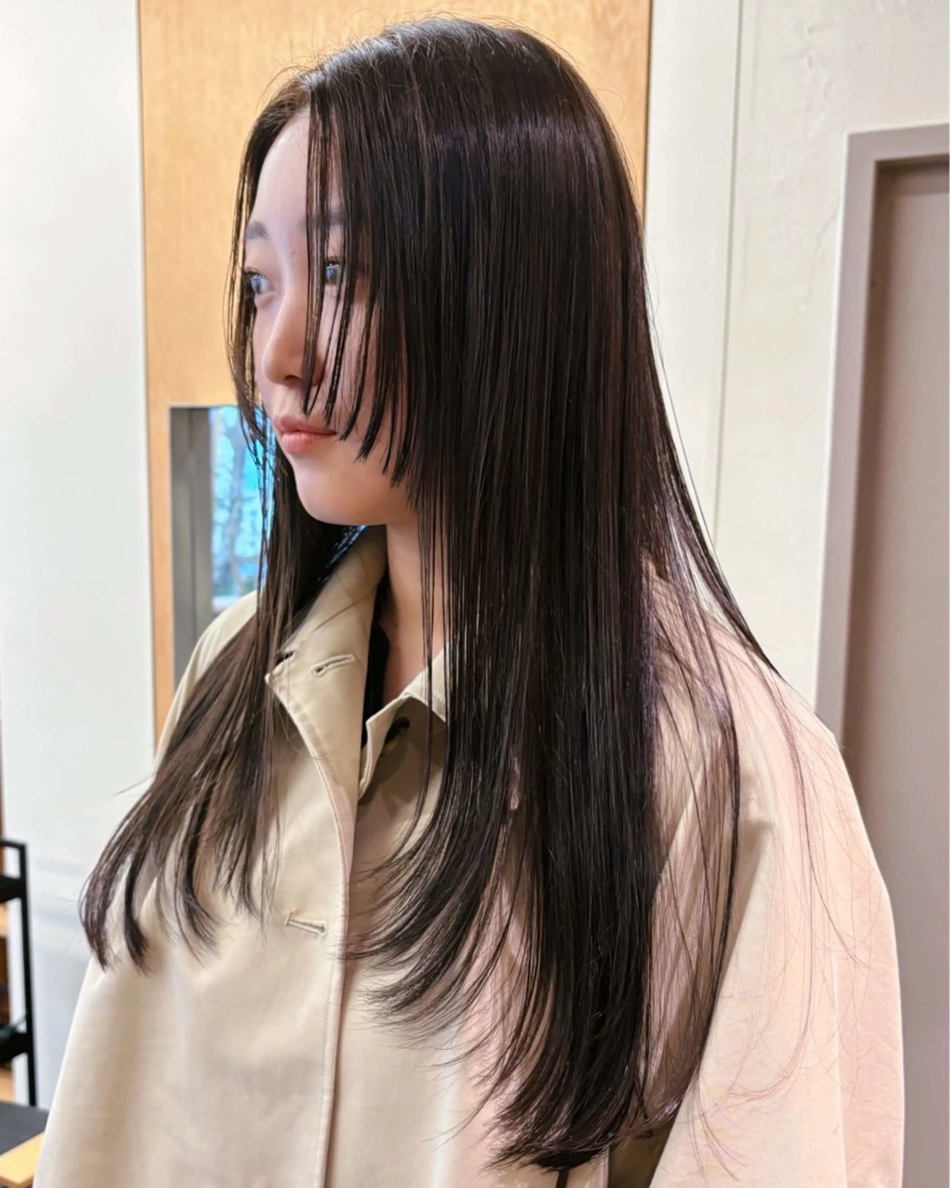 ロング レイヤーカット ロング 西山 紗耶香🪽 透明感カラー/ボブのヘアスタイル