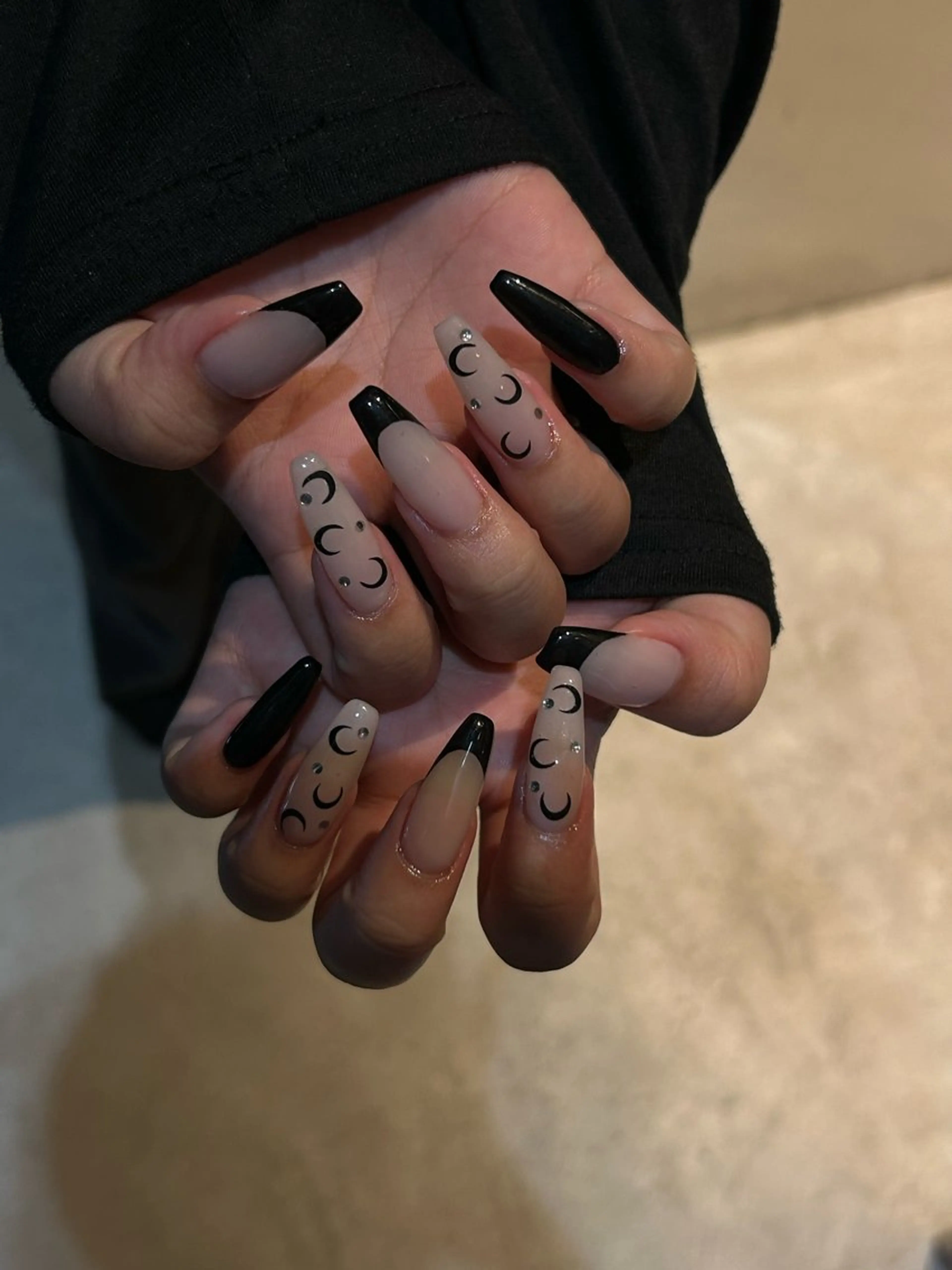 ネイル ハンドネイル hinata池袋 🌙WOLTOKYOのネイルデザイン