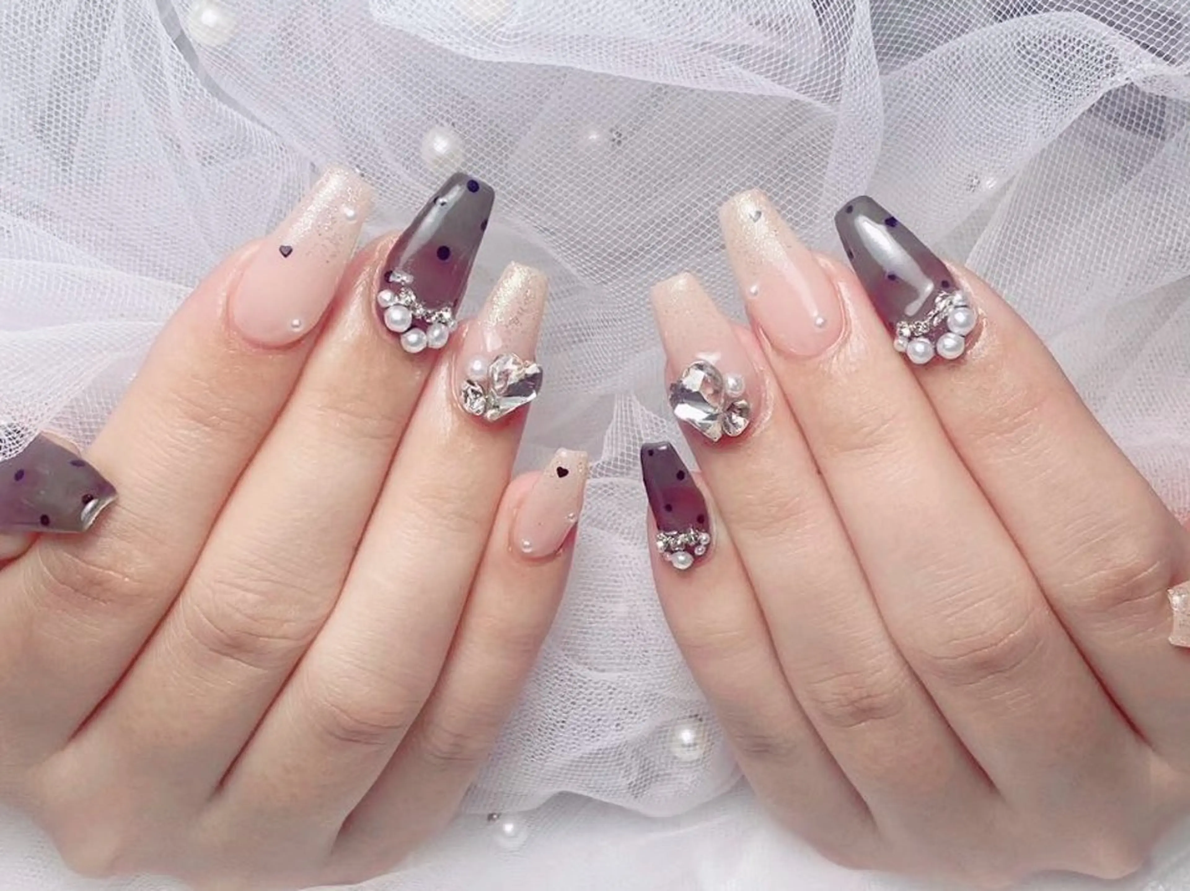 ネイル フレンチネイル ジェルネイル ハート 韓国ネイル マグネットネイル ハンドネイル ネイルサロン lotusのネイルデザイン