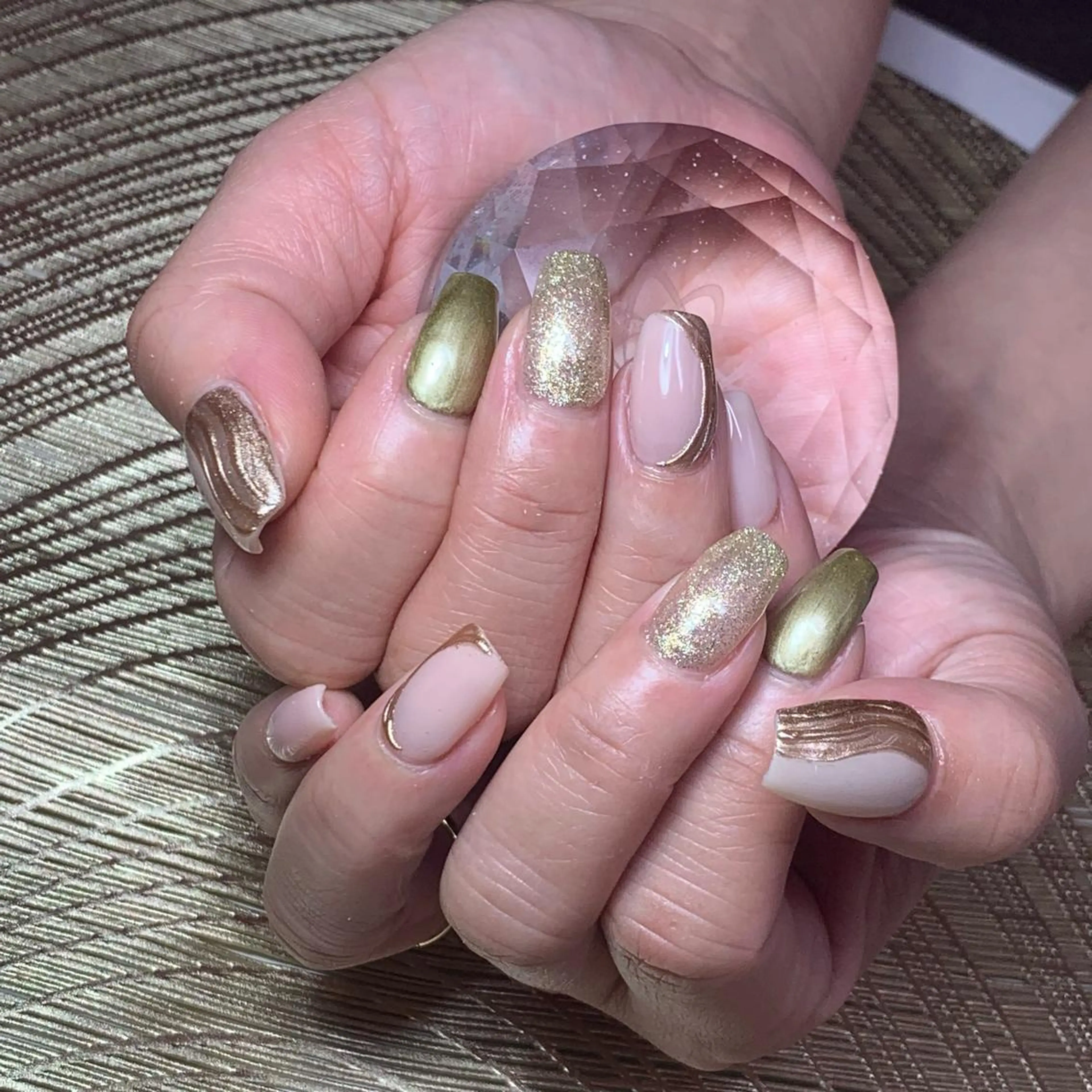 ネイル ハンドネイル καρδιά -ｶﾙﾃﾞｨｱ-のネイルデザイン