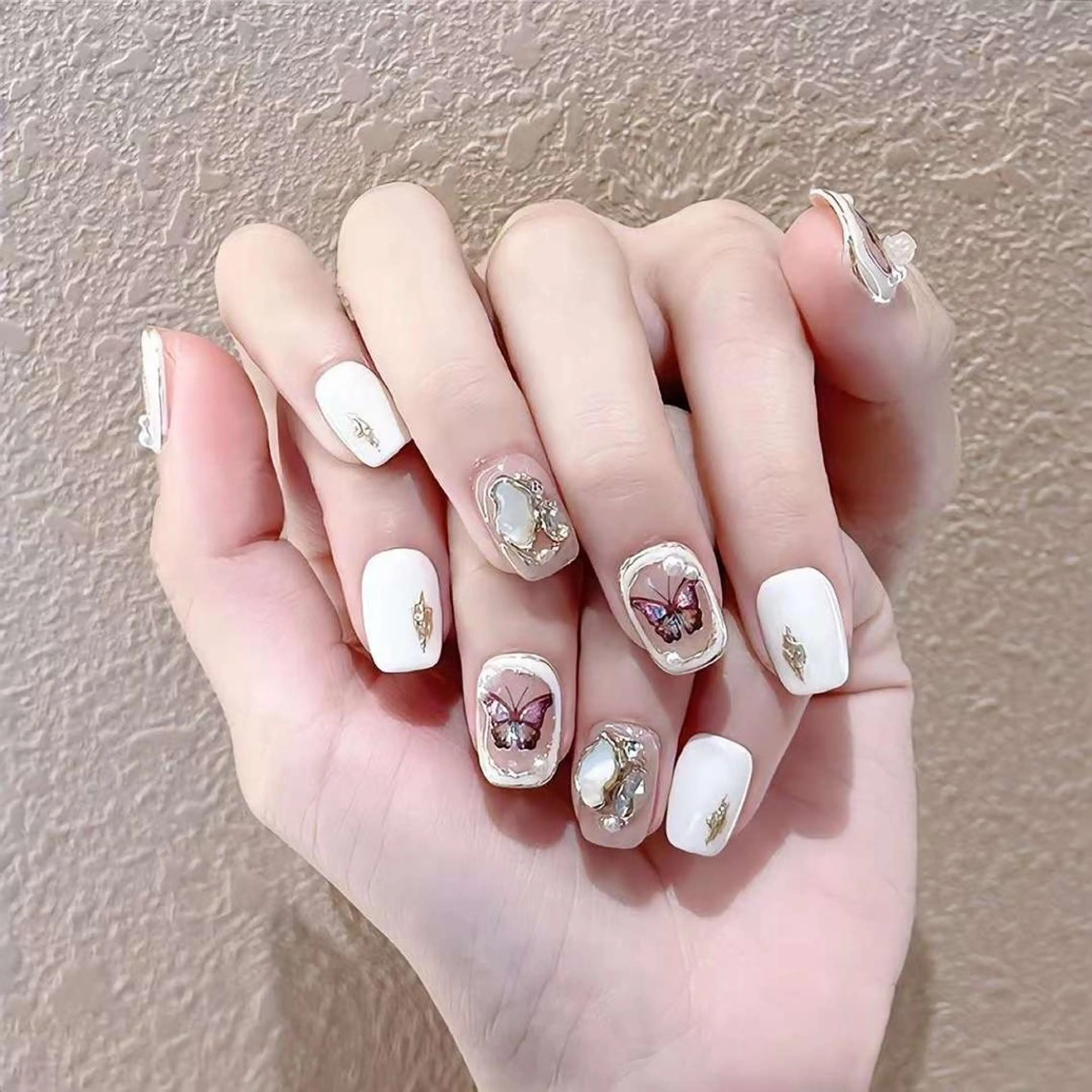 ネイル ハンドネイル VIVIAN エイのネイルデザイン