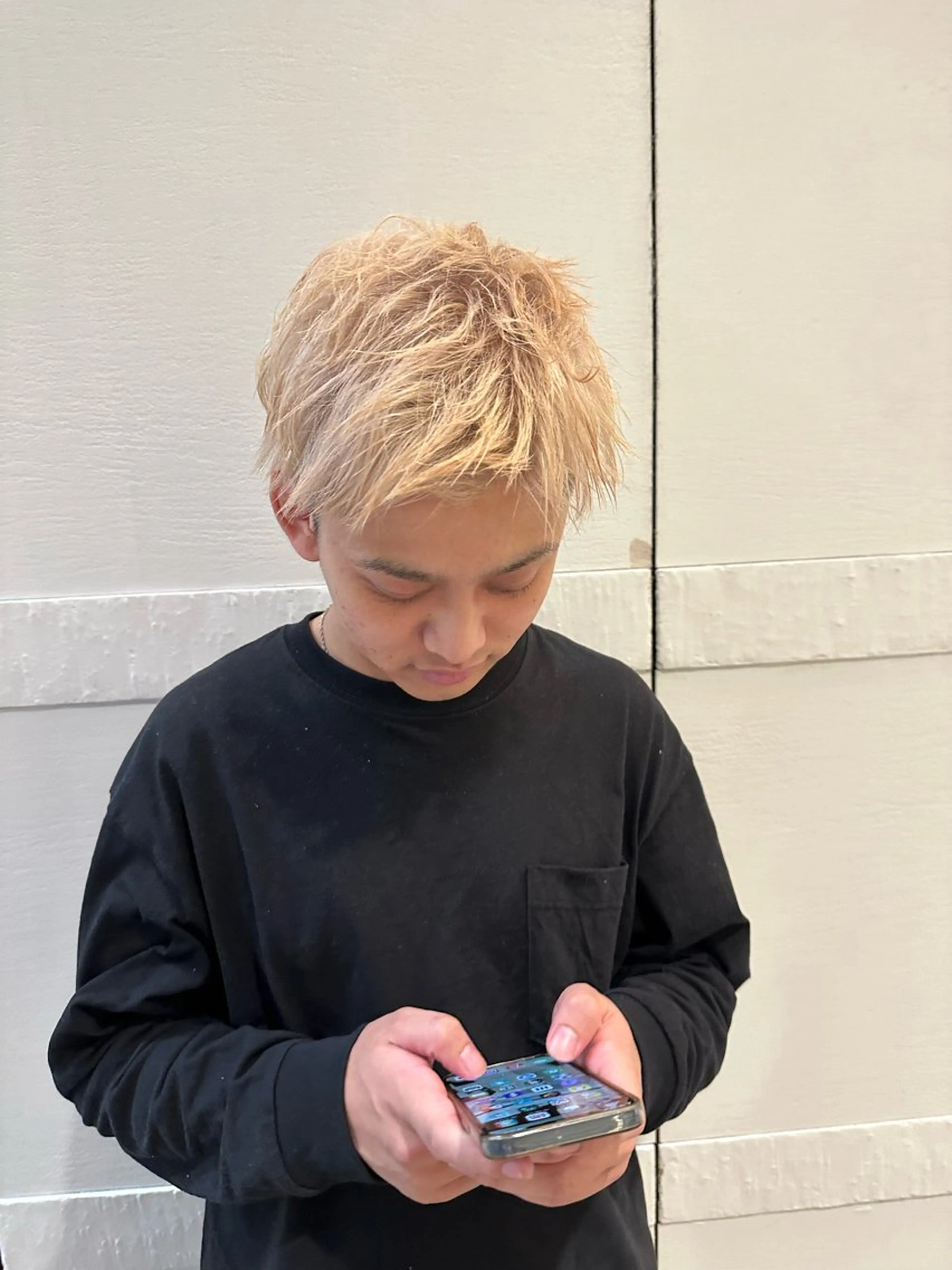 ショート AYAKASA 暖色カラー/レイヤーのヘアスタイル