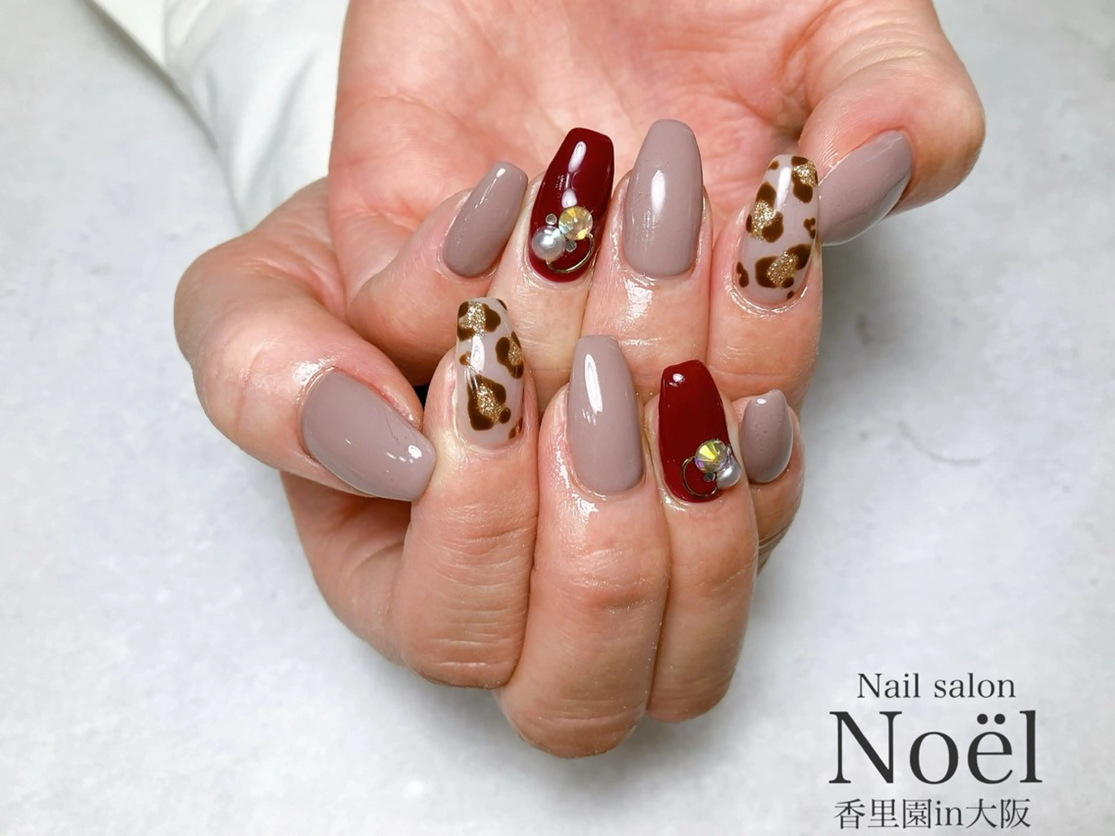 ネイル アニマル柄 ボルドー Nailsalon Noël所属・Nailsalon ＆Noelのネイルデザイン