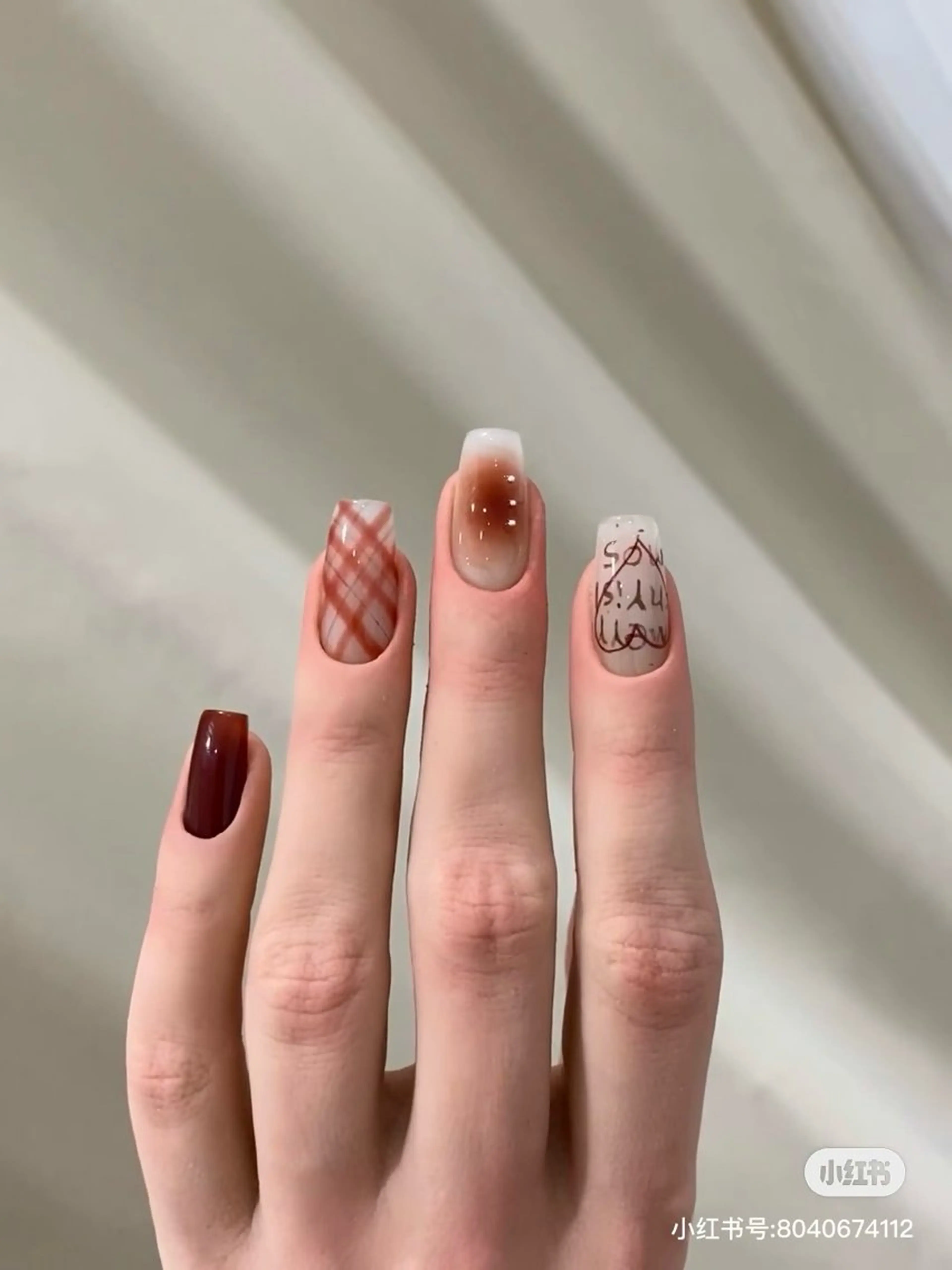 ネイル ハンドネイル UM nailのネイルデザイン