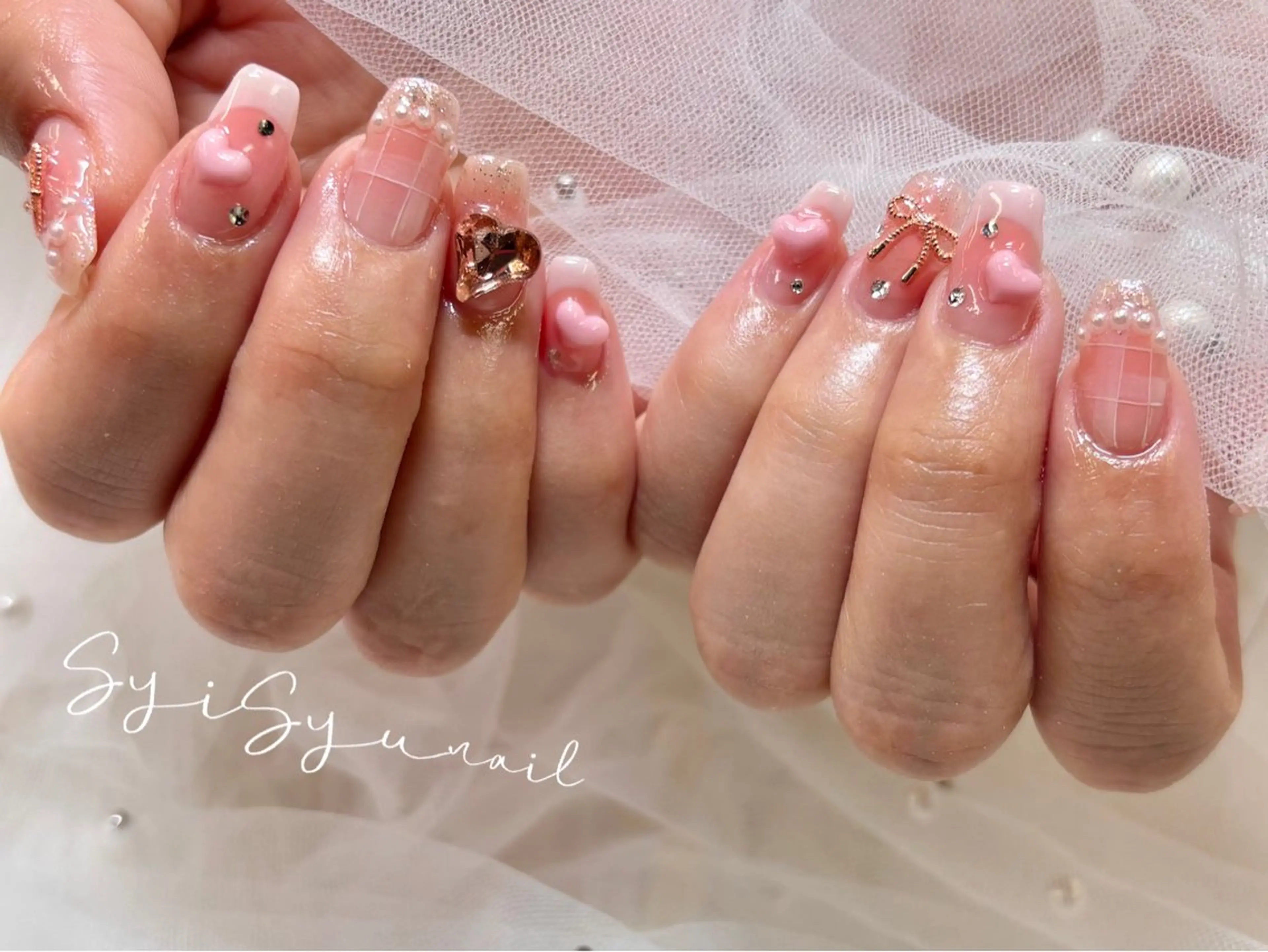 ミディアム SyiSyu なんば本店のネイルデザイン