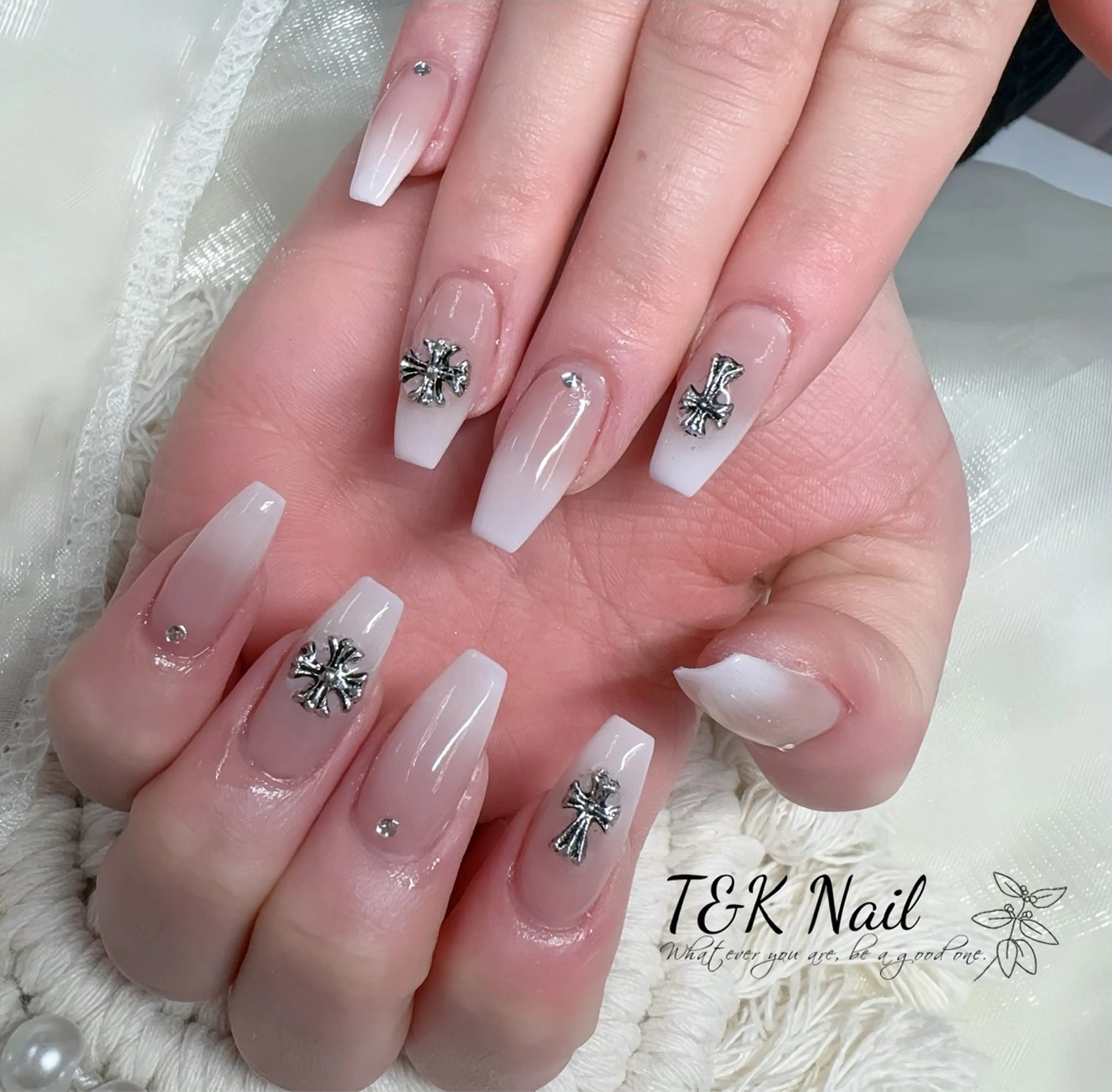 ネイル ハンドネイル ༺༒T&K nail ༒༻のネイルデザイン