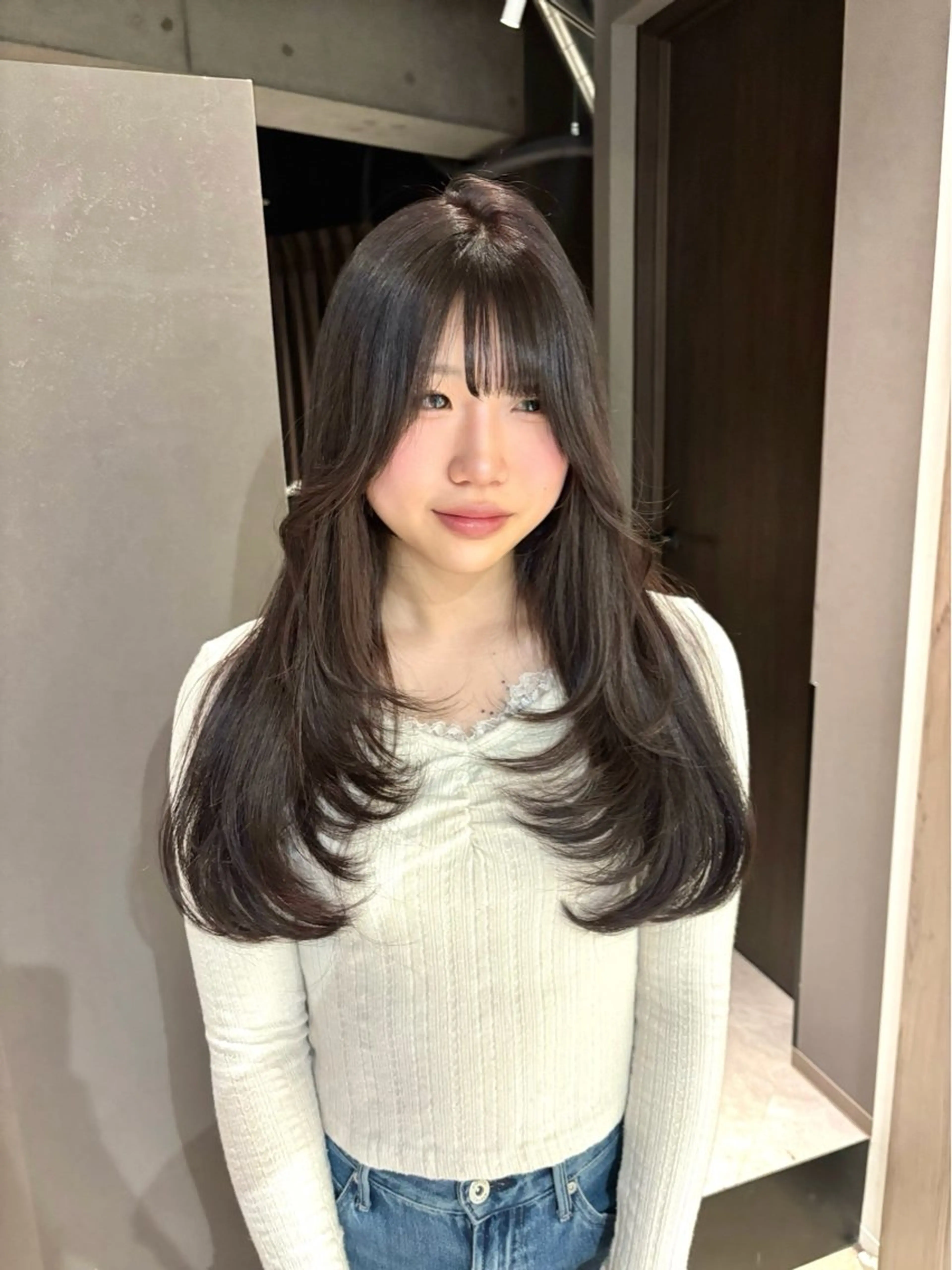 ロング カラー ラベンダーカラー 顔周りカット レイヤーカット ヘアカラー トリートメント ヘッドスパ ヘアセット 透明感カラー・レイヤ ー🎀amika🎀のヘアスタイル
