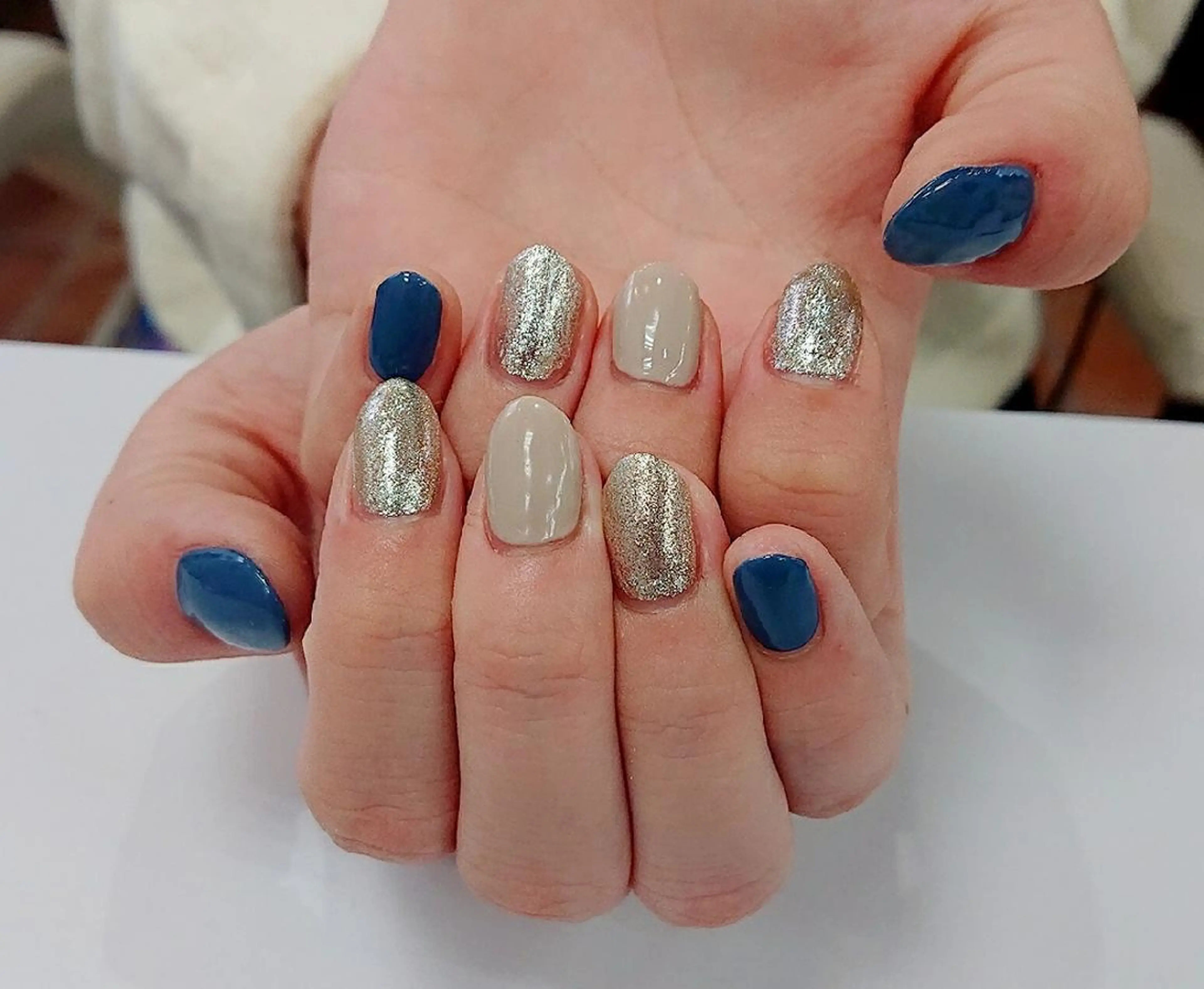 ネイル ブルー ゴールド 🍒当日もOK🍒 𝑳𝑼𝑵𝑨花井のネイルデザイン