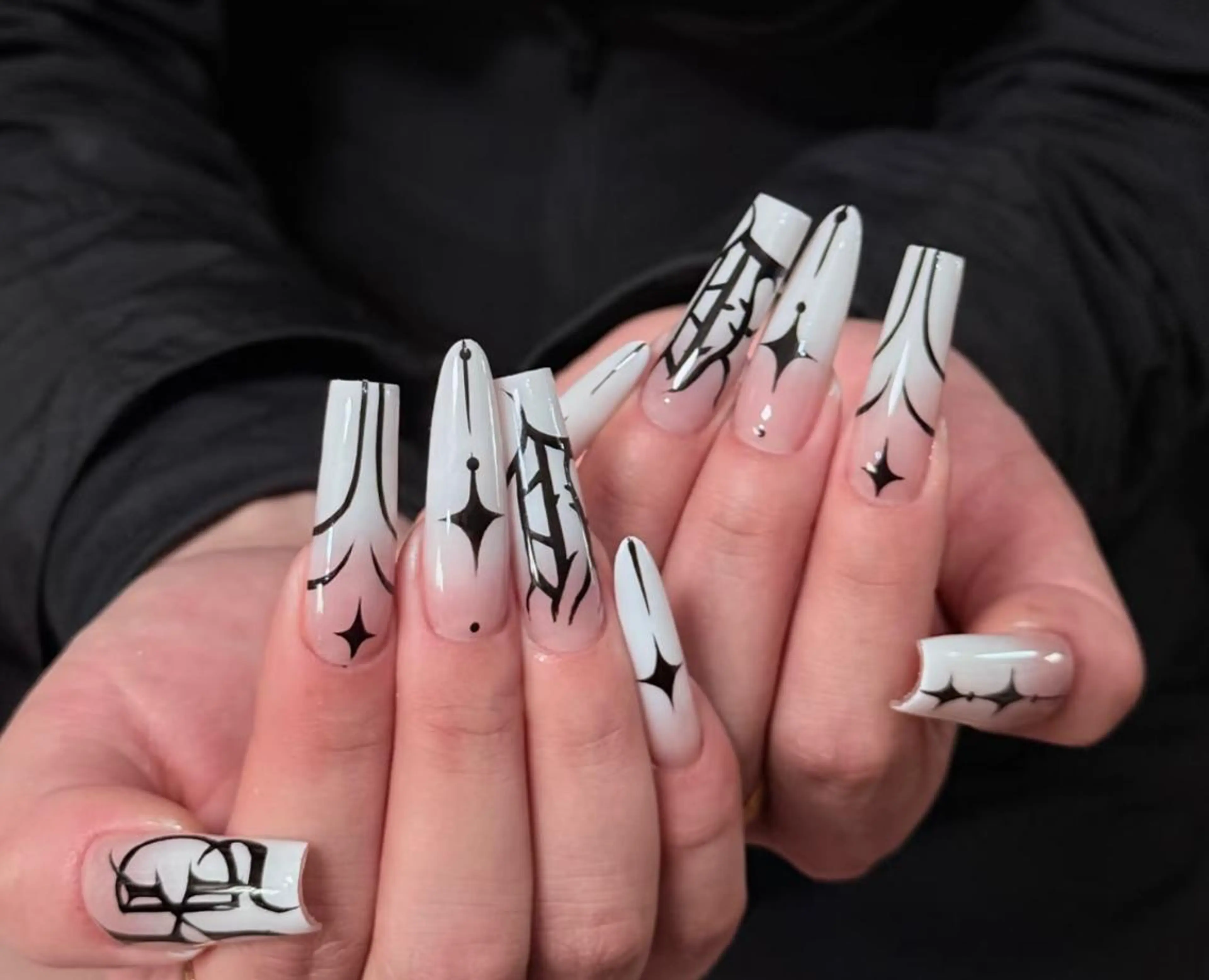 ネイル ハンドネイル 🎀 Ayaka_nailのネイルデザイン