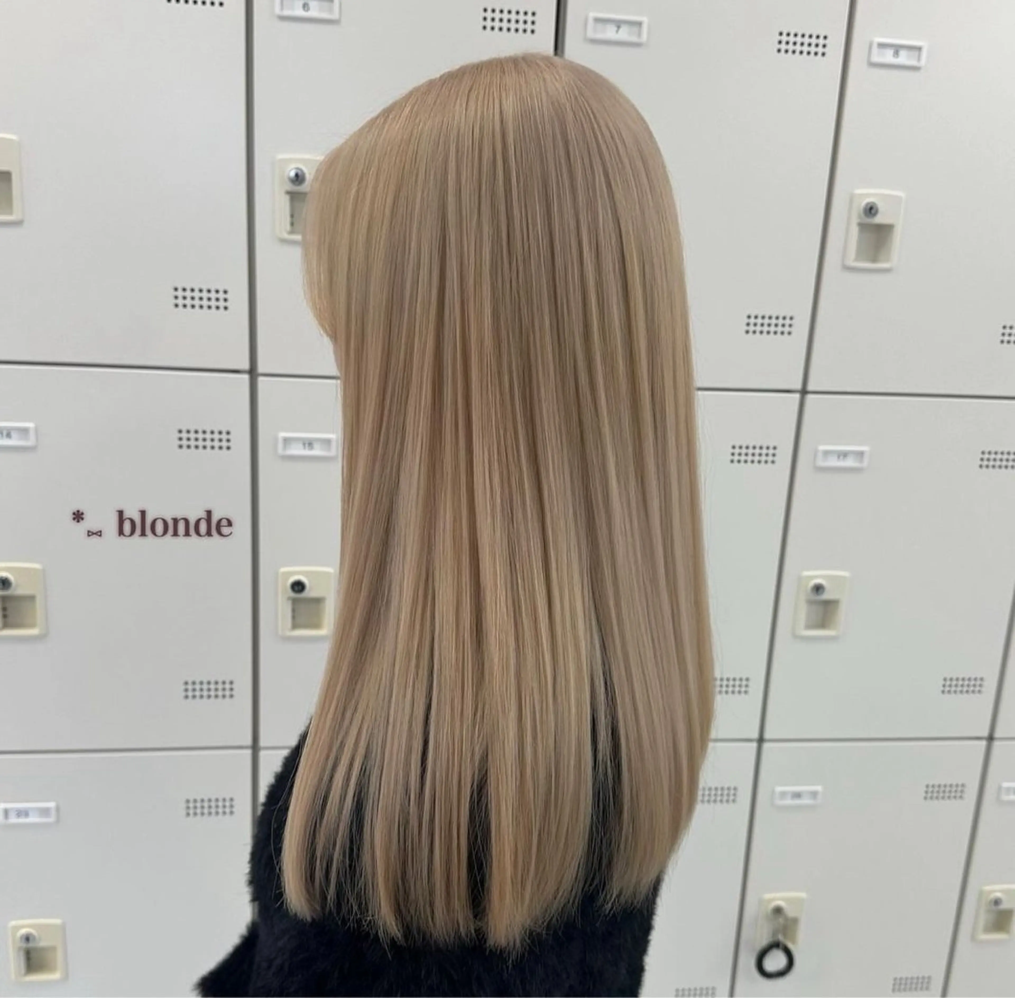 ロング ヘアカラー トリートメント ヘッドスパ ヘアセット 韓国ヘア/ブリーチ無 しWカラー/オリーブのヘアスタイル