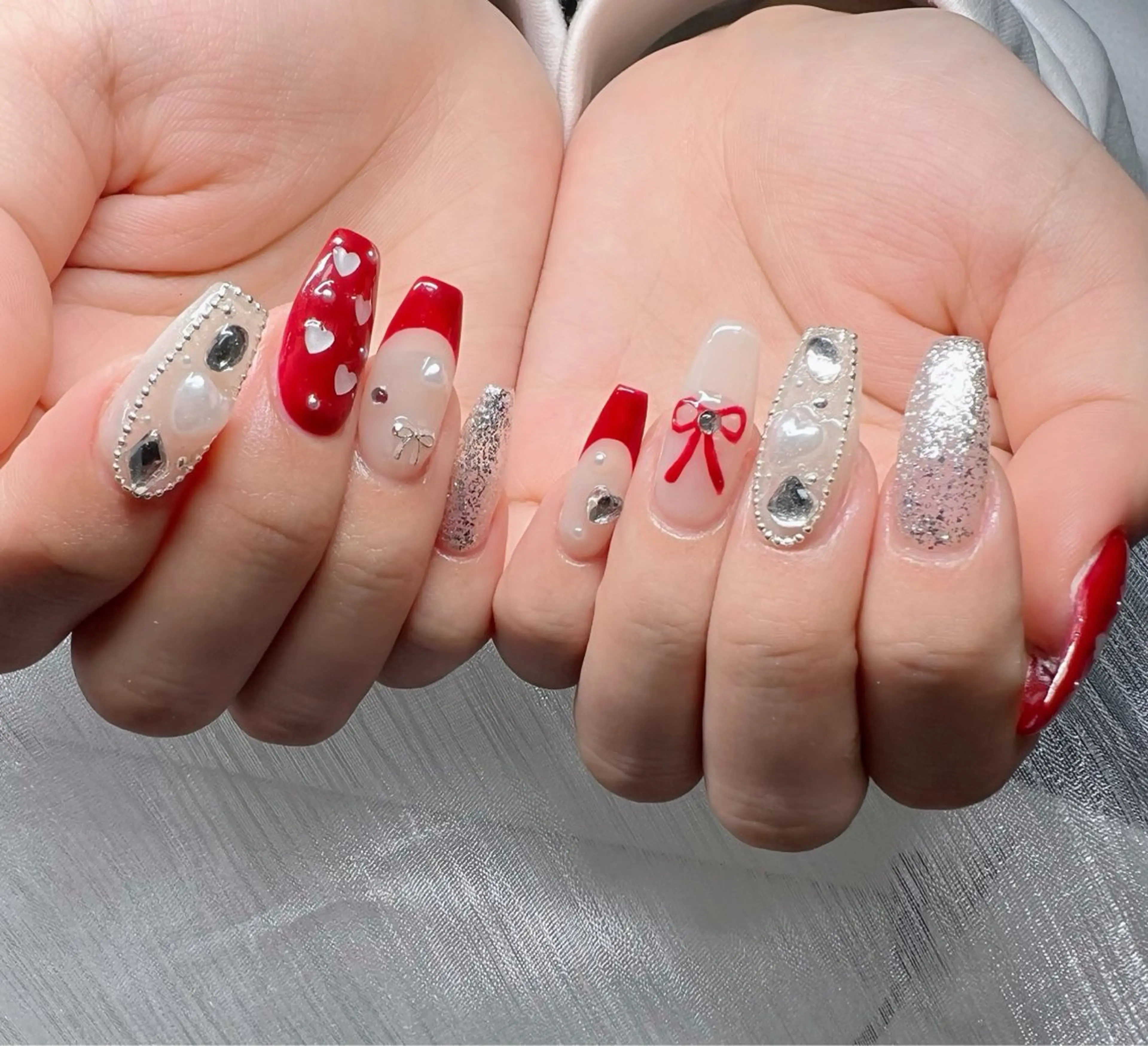 ネイル オーロラネイル チークネイル 長さ出し フットネイル フレンチネイル ハンドネイル Lee Nailsのネイルデザイン