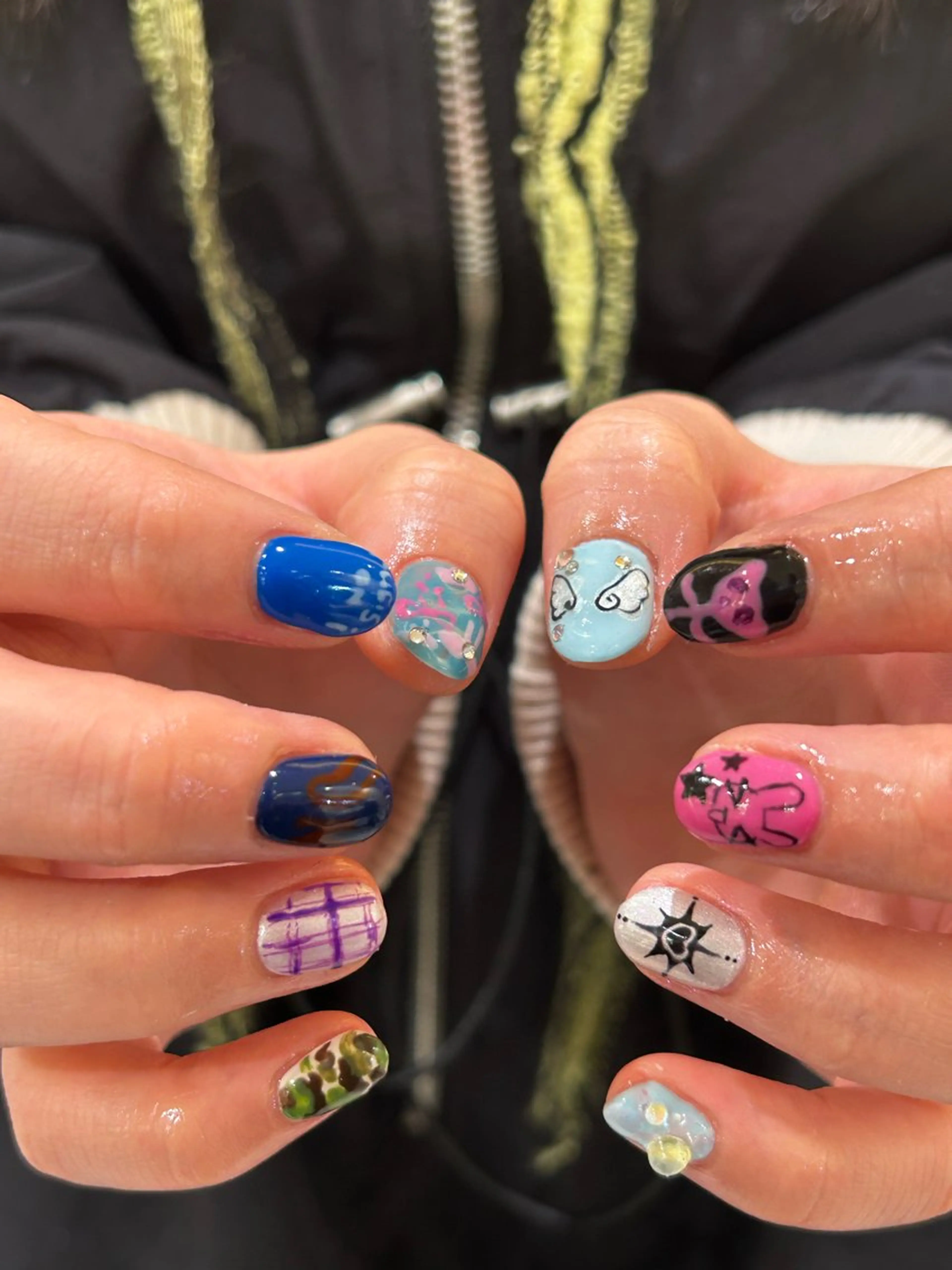 ネイル ꪆৎ平行アーチ ྀི ワカナの眉毛・アイブロウイメージ