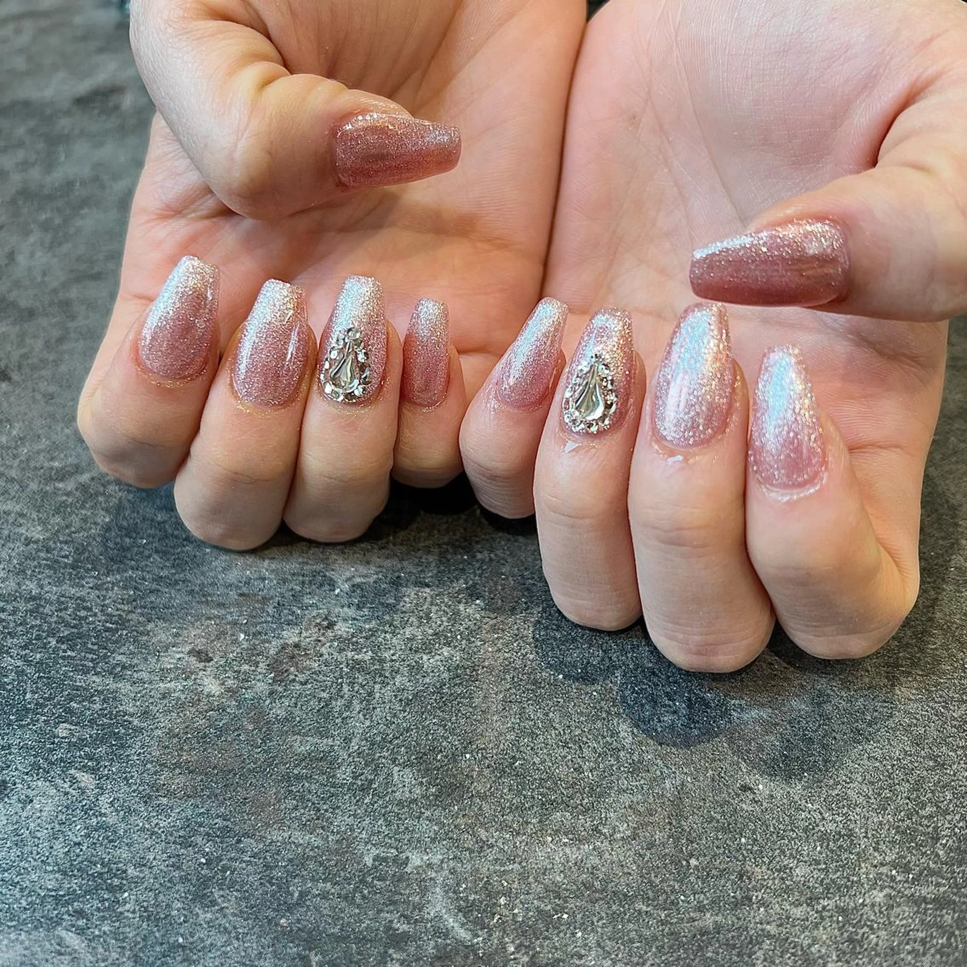 ネイル ミラーネイル ストーンネイル ハンドネイル 鶴田୨ৎmaison de NALIのネイルデザイン