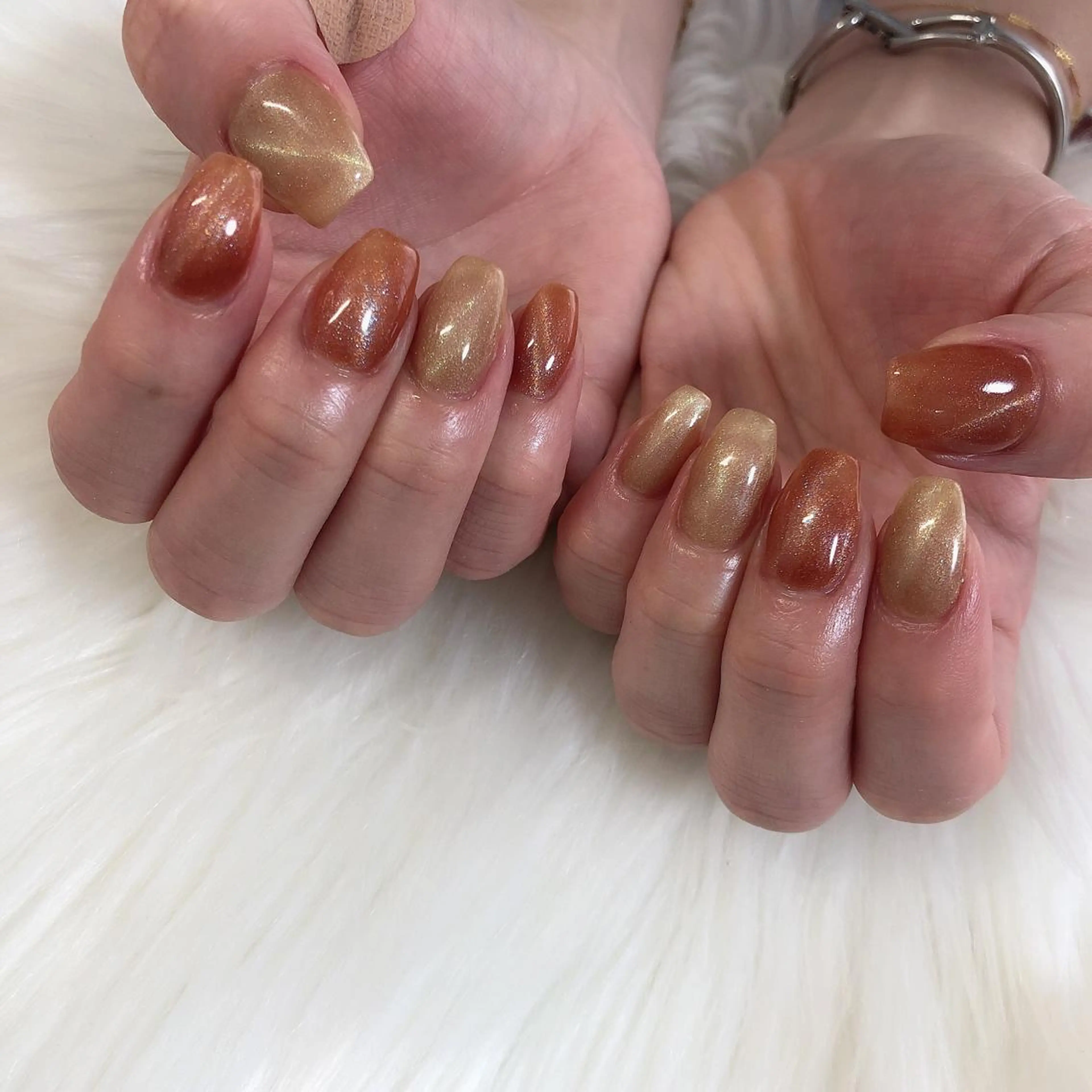 ネイル ジェルネイル マグネットネイル ハンドネイル 西岡 杏のネイルデザイン