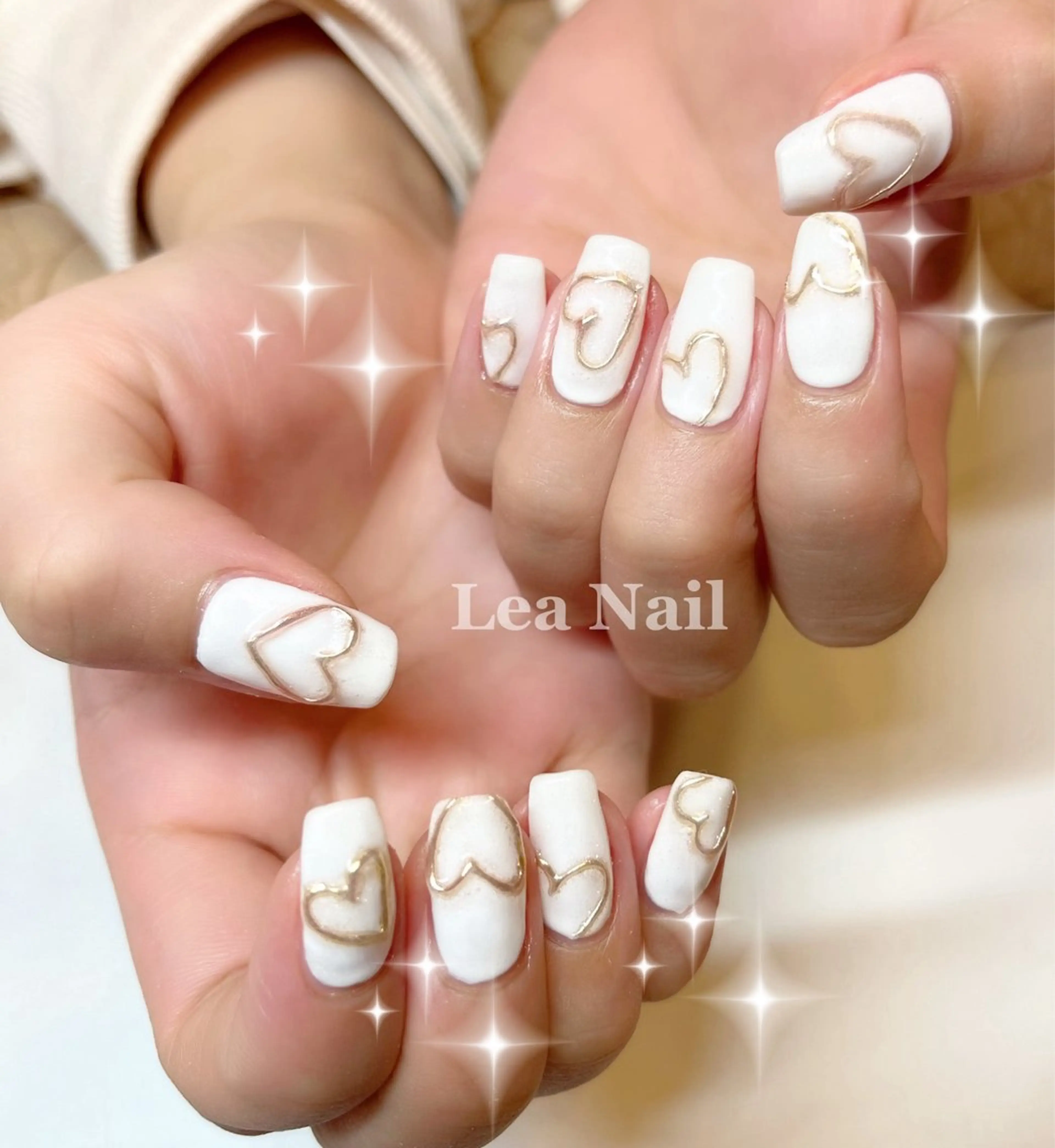ネイル ハート ミラーネイル ぷっくりネイル Lea Nailのネイルデザイン
