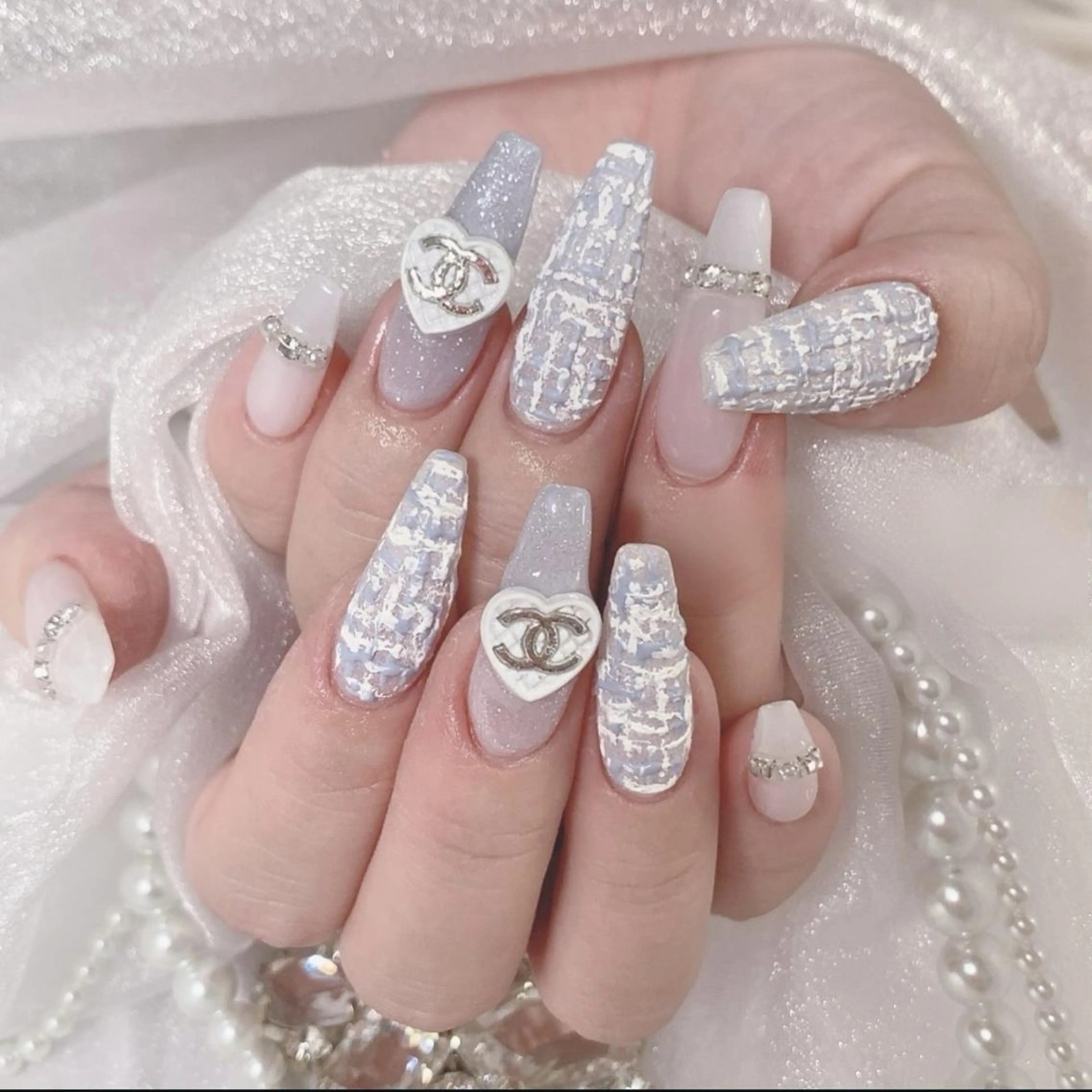 メンズ ネイル メンズ韓国風 アートネイル フレンチネイル ジェルネイル キラキラネイル ハンドネイル フットネイル Bloom kabukiのネイルデザイン