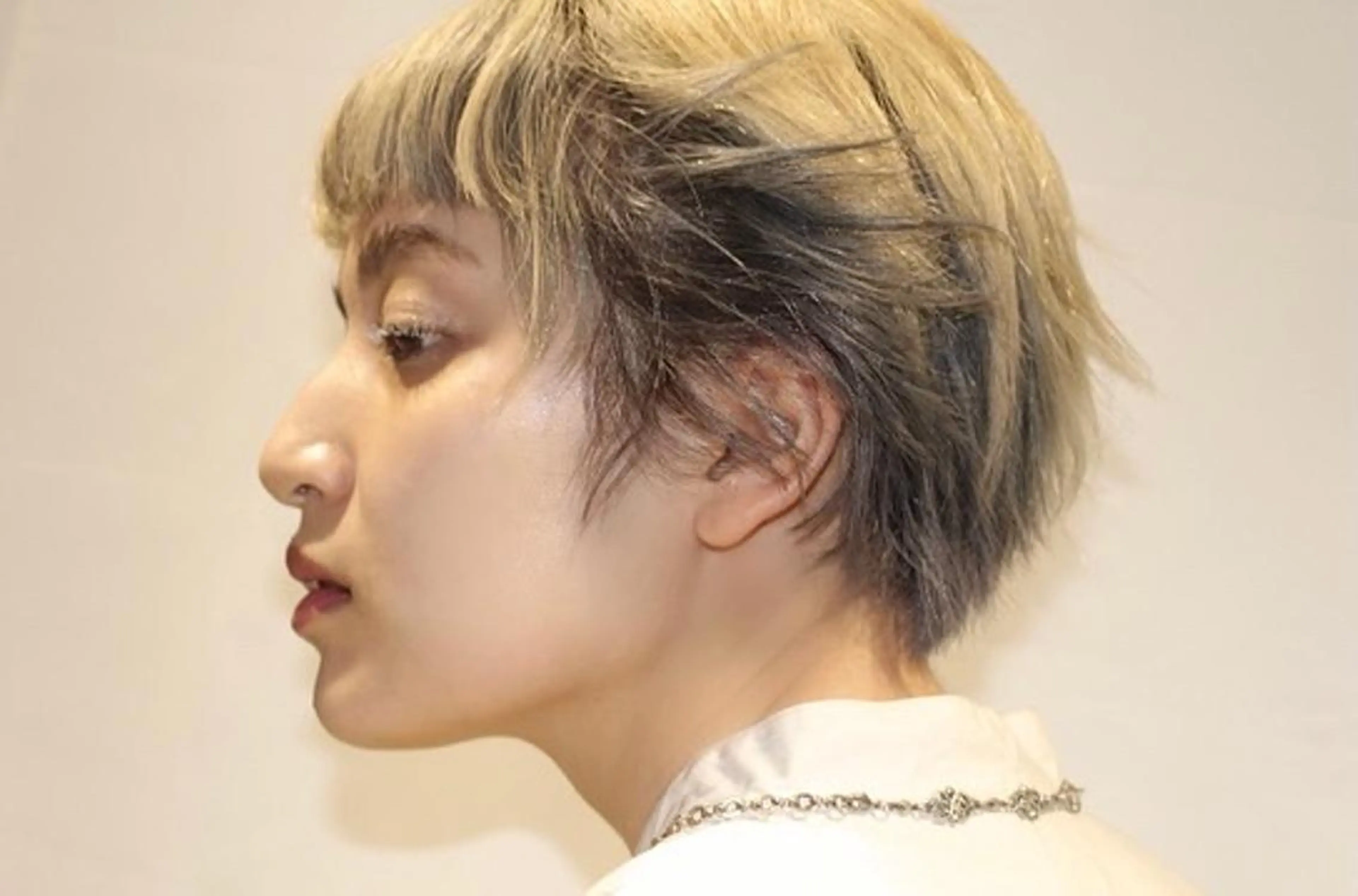 ショート Aya/四条烏丸/ インナーカラーのヘアスタイル