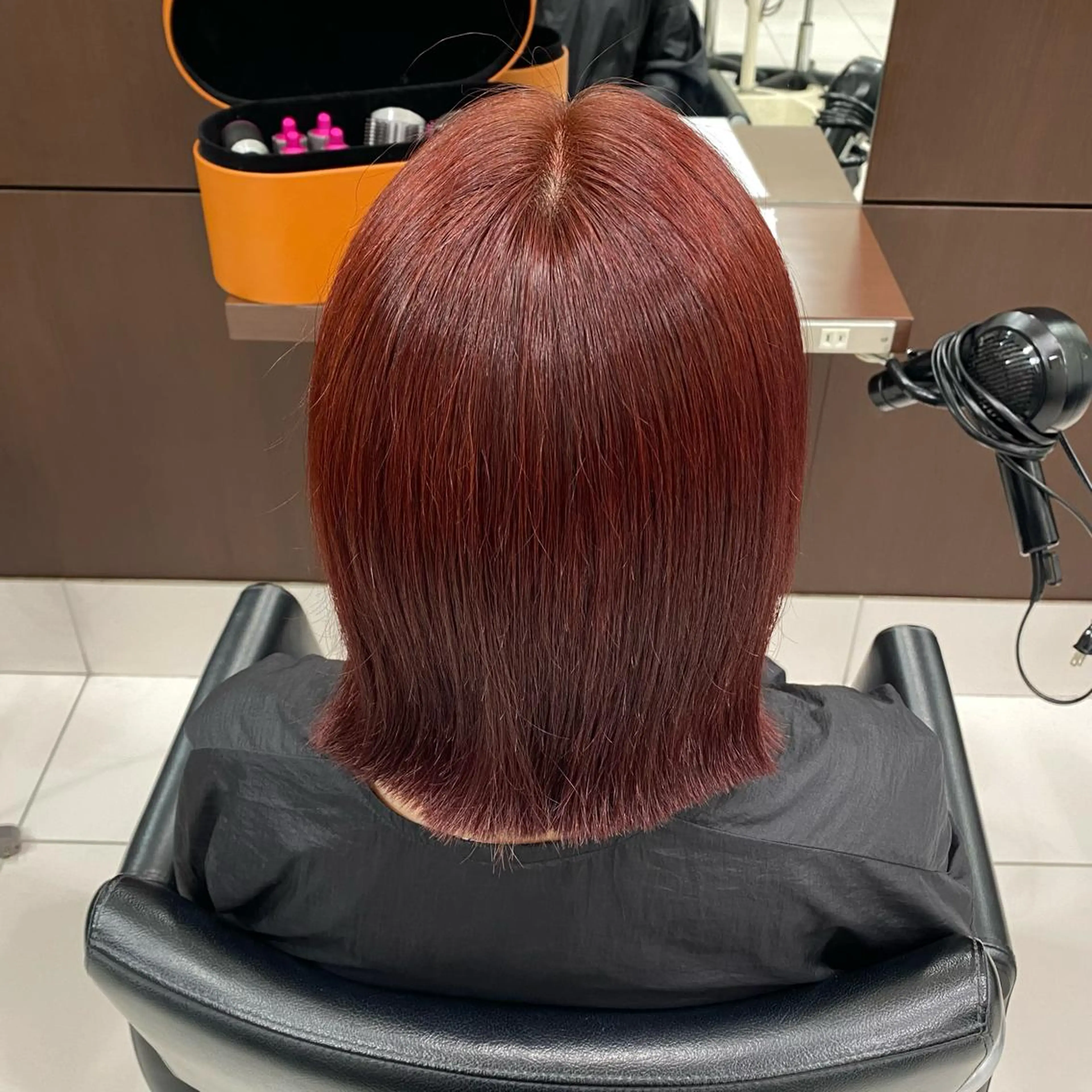 ミディアム カラー 大根 凜子のヘアスタイル