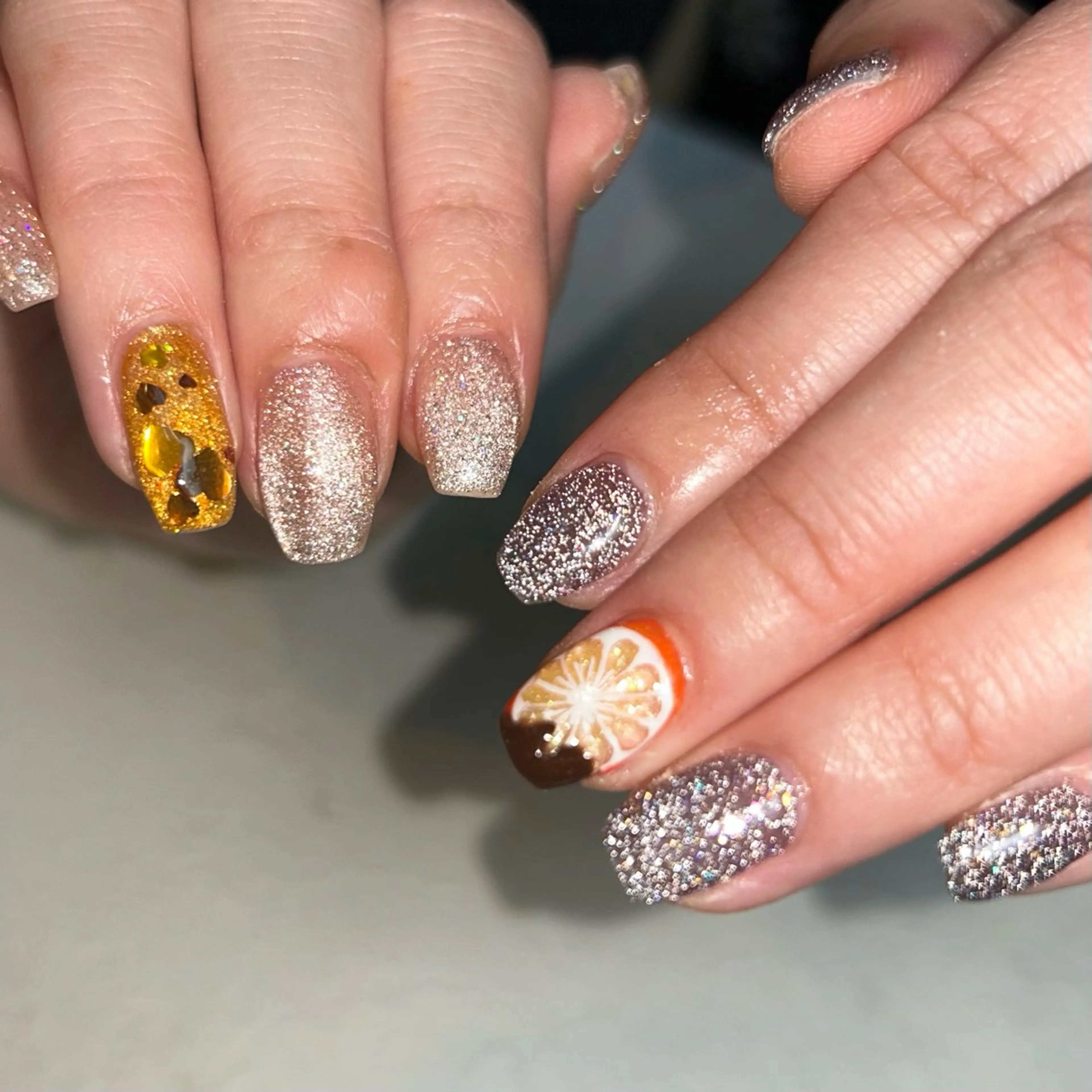 ネイル フラッシュネイル ネイルサロンmuumii所属・東十条muumii ネイルまつ毛のネイルデザイン