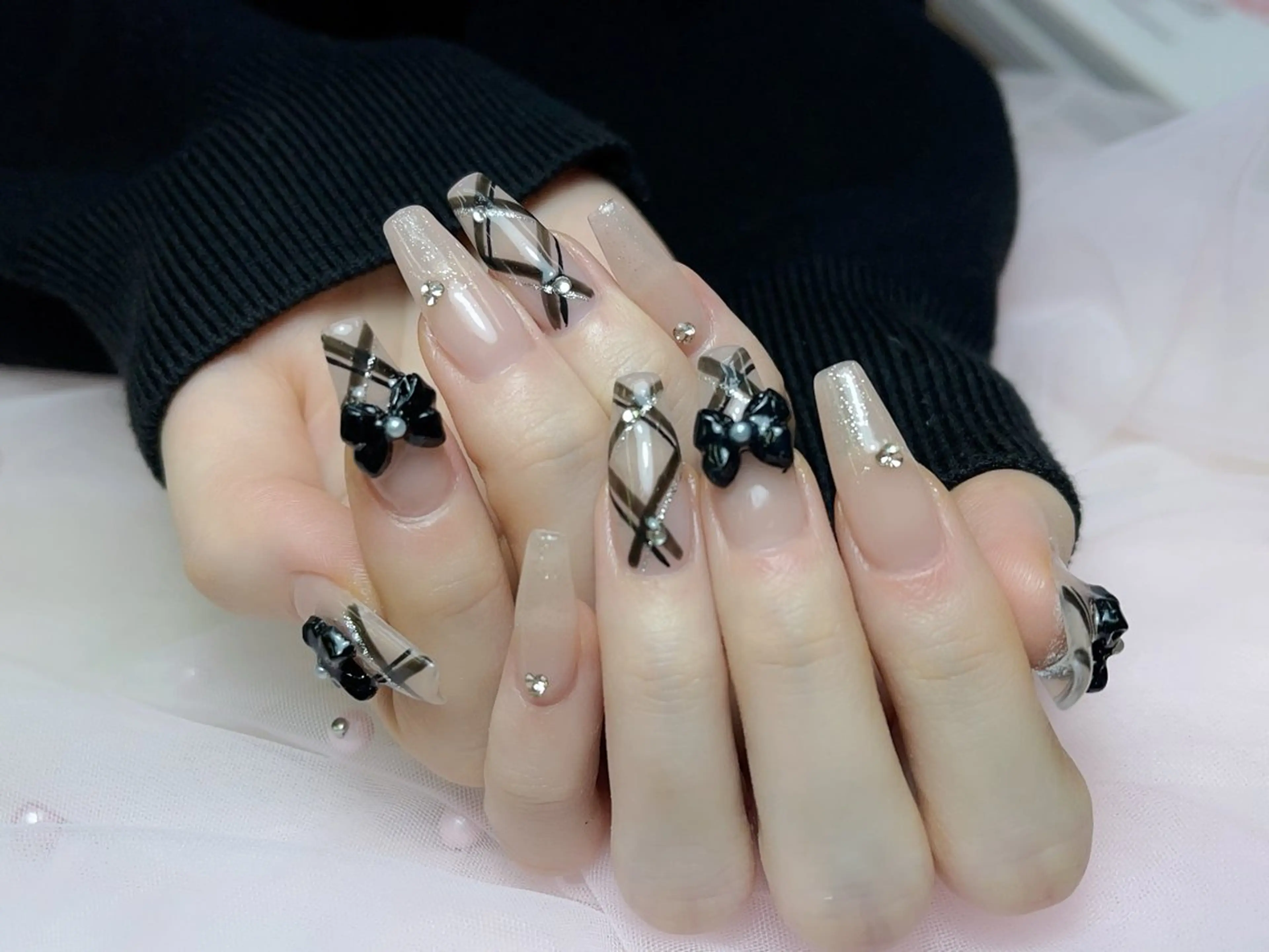 メンズ ネイル メンズ韓国風 アートネイル フレンチネイル ジェルネイル キラキラネイル ハンドネイル Bloom スカルプ専門店のネイルデザイン