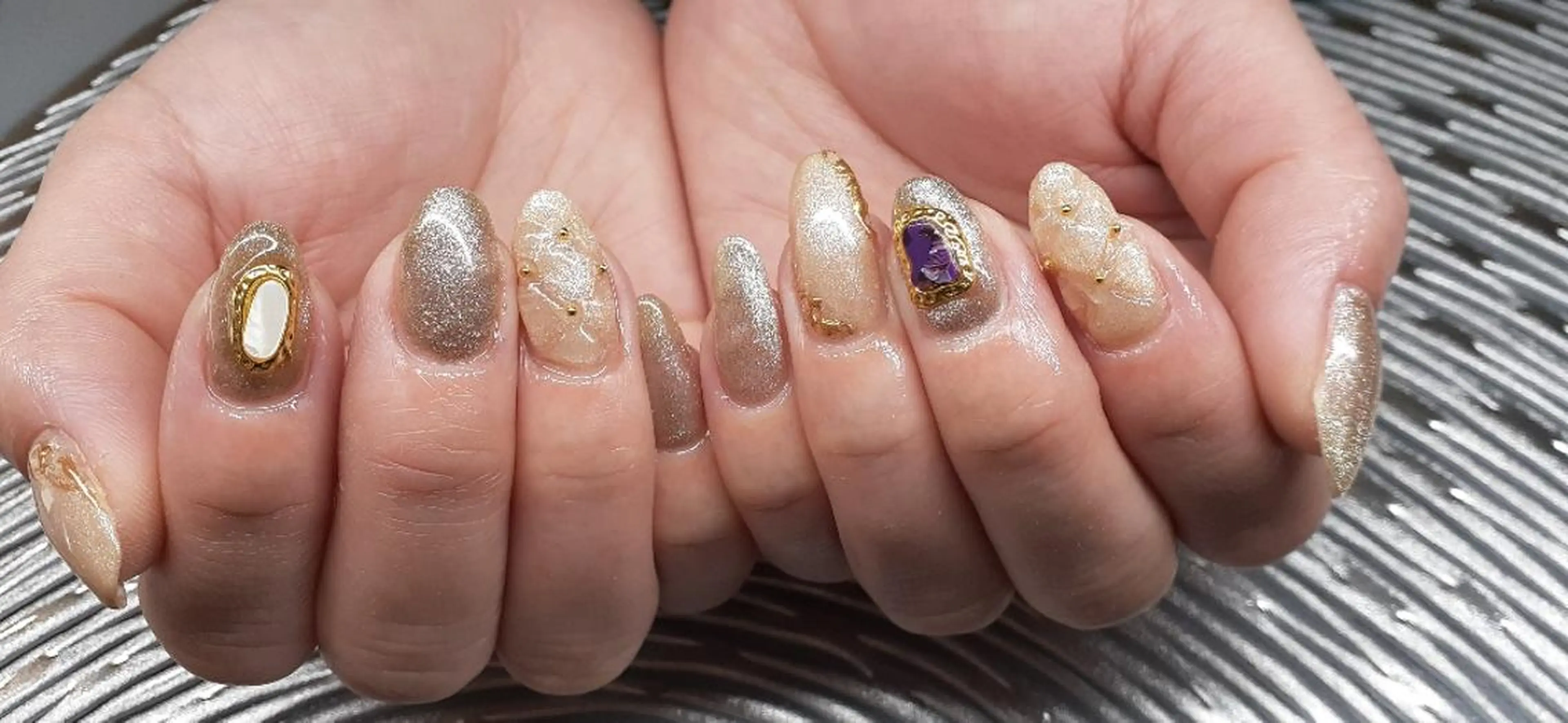 ネイル 大島 さやかのネイルデザイン