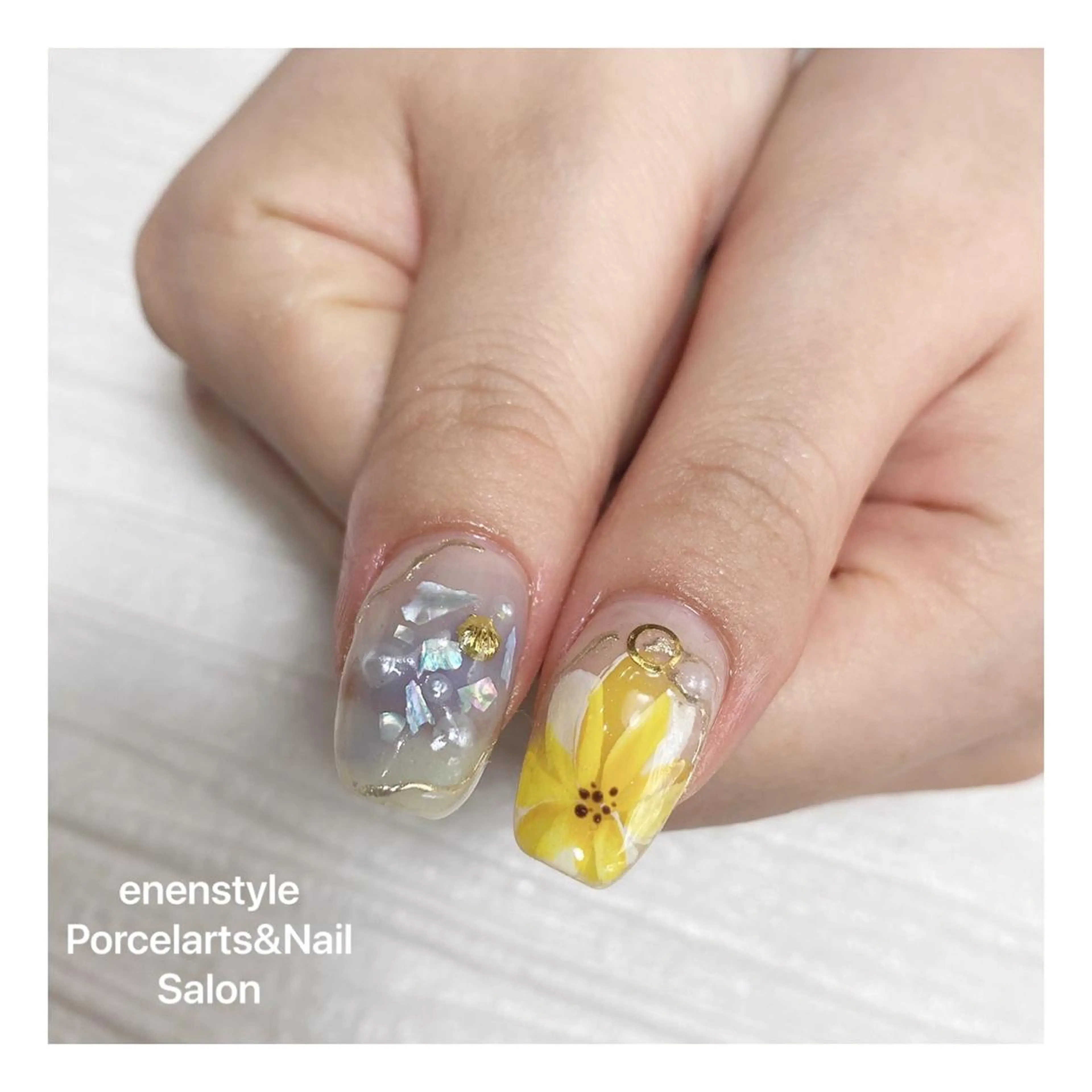 ミディアム ネイル ハンドネイル 👑enen style👑のネイルデザイン