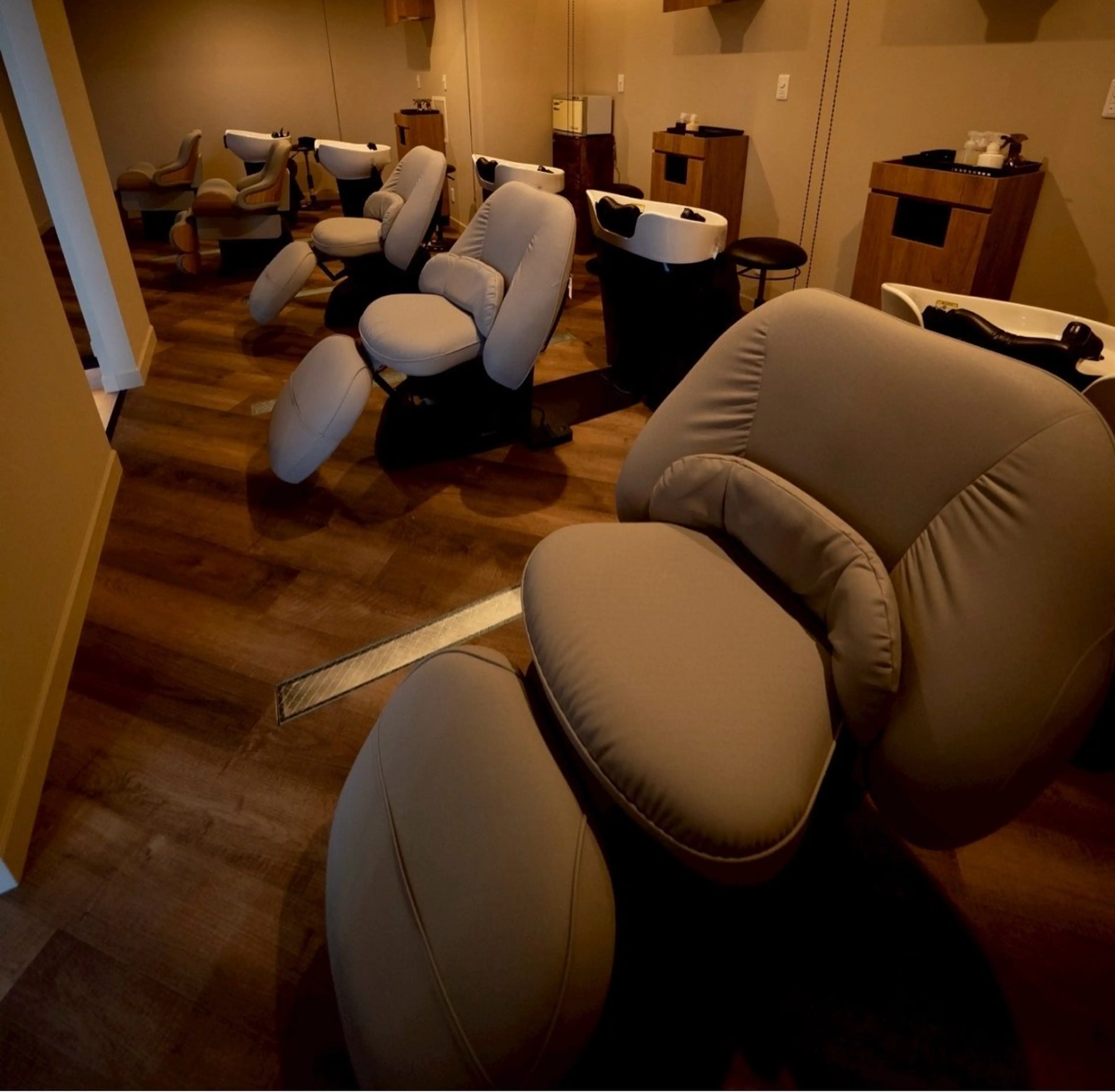 セミロング カット ヘアカラー トリートメント ヘッドスパ ブリーチなしWカラー /酸性ストレート河本のヘアスタイル