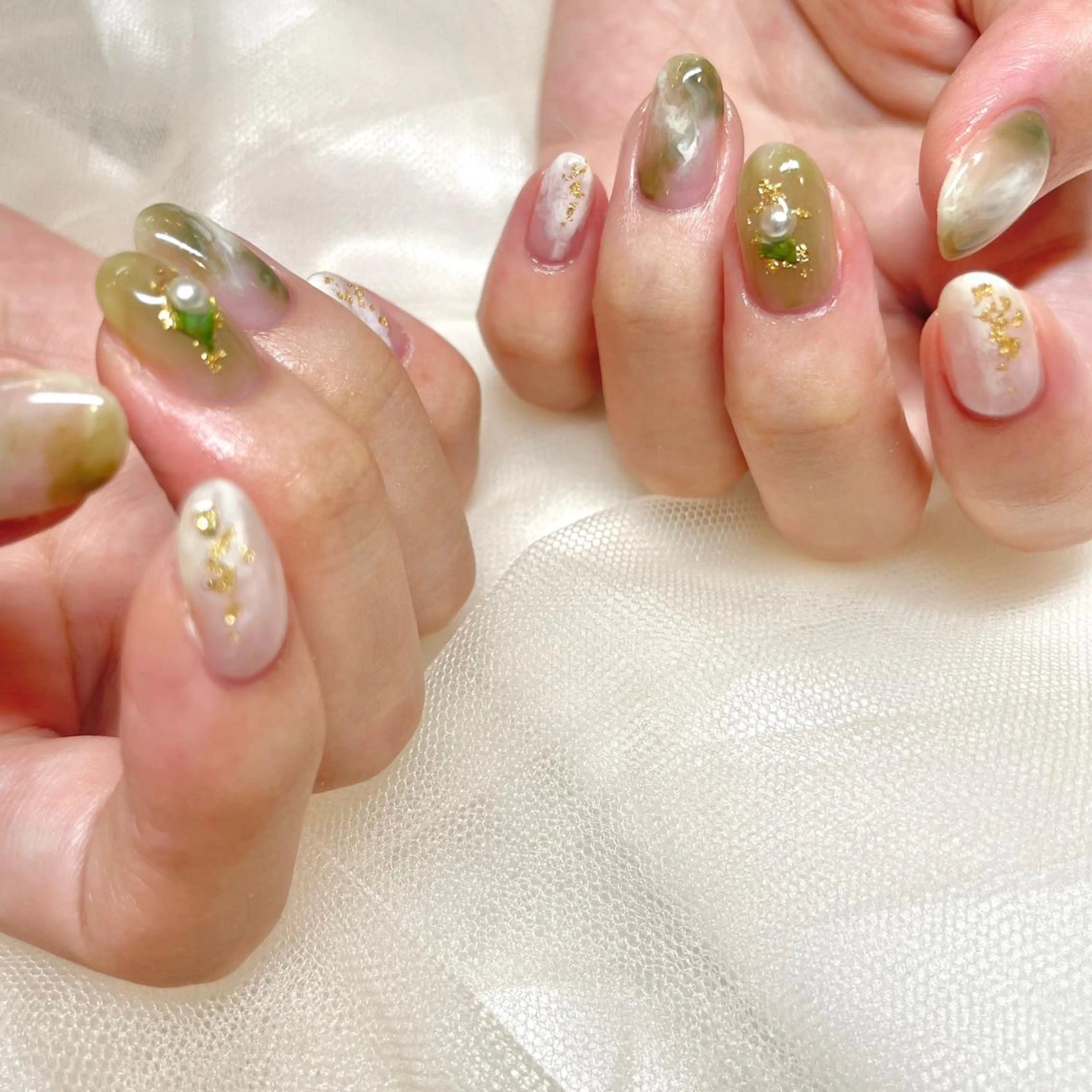 ミディアム ネイル ニュアンスネイル 金子 彩海のネイルデザイン