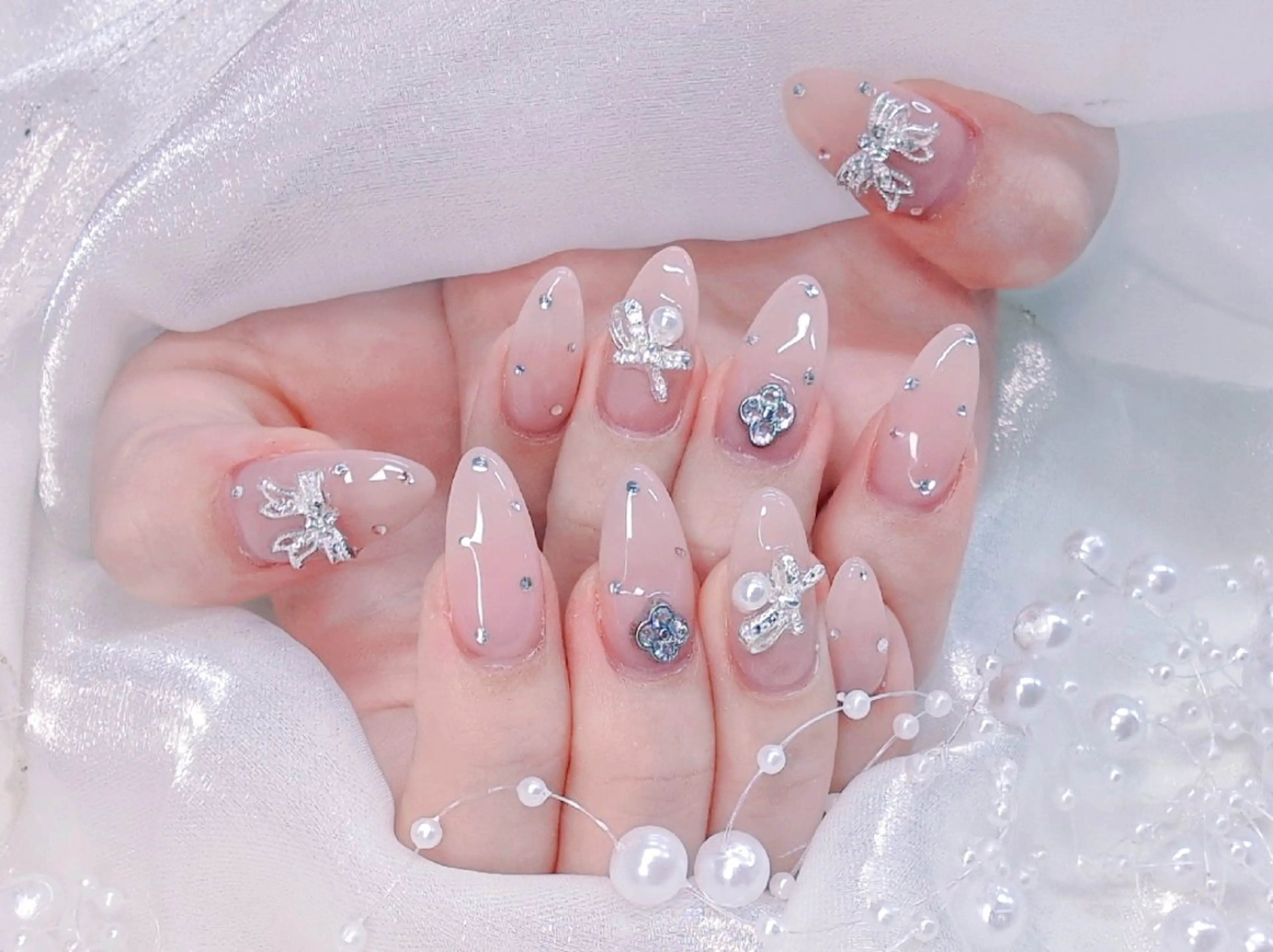 ネイル フラッシュネイル フレンチネイル キラキラネイル ラメ(グリッター) マグネットネイル Chouette Nailのネイルデザイン