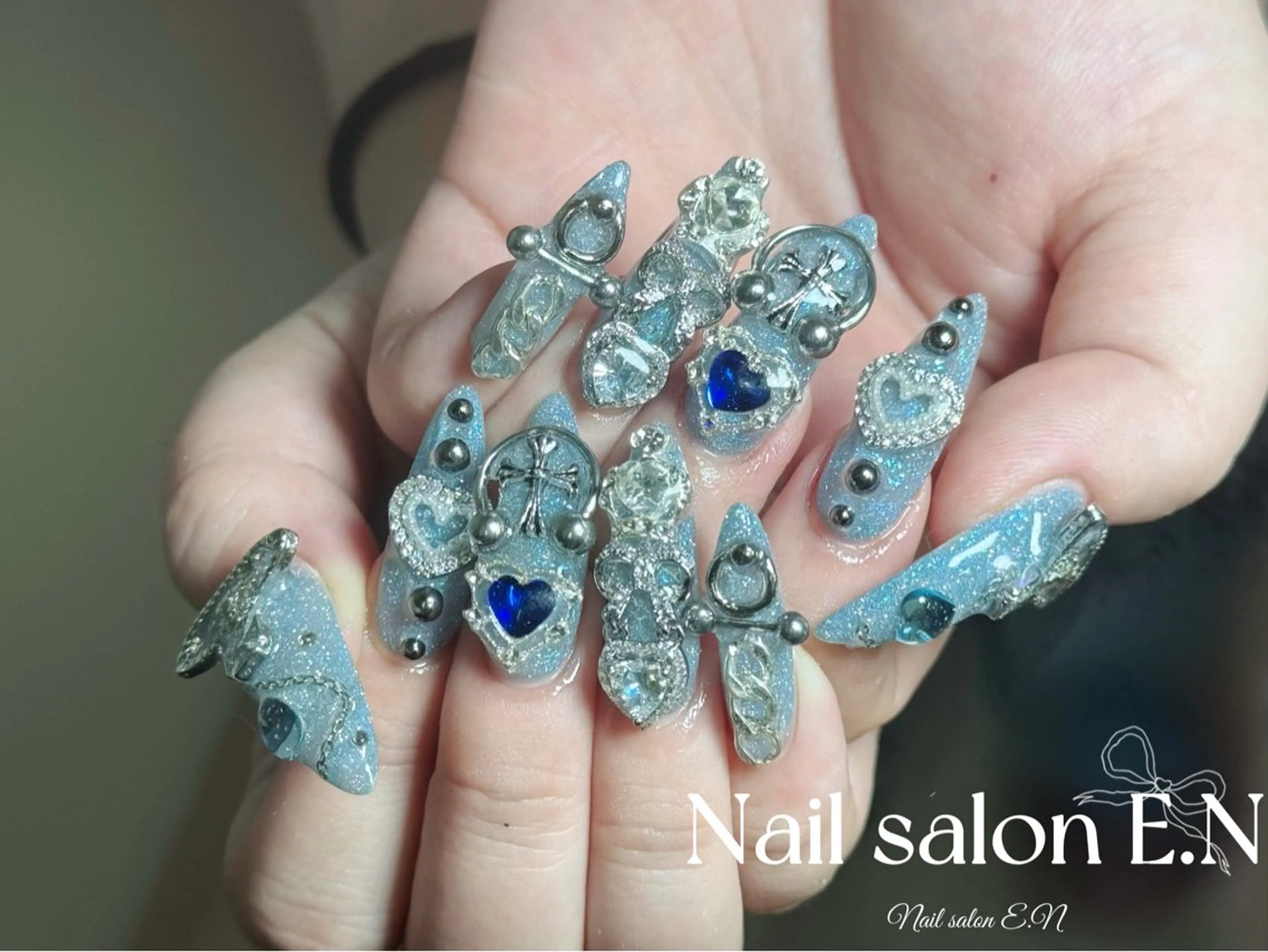 ネイル アートネイル オーロラネイル ブラウン クリアネイル フレンチネイル ハンドネイル E.N🦋 長さ出し/持ち込みのネイルデザイン