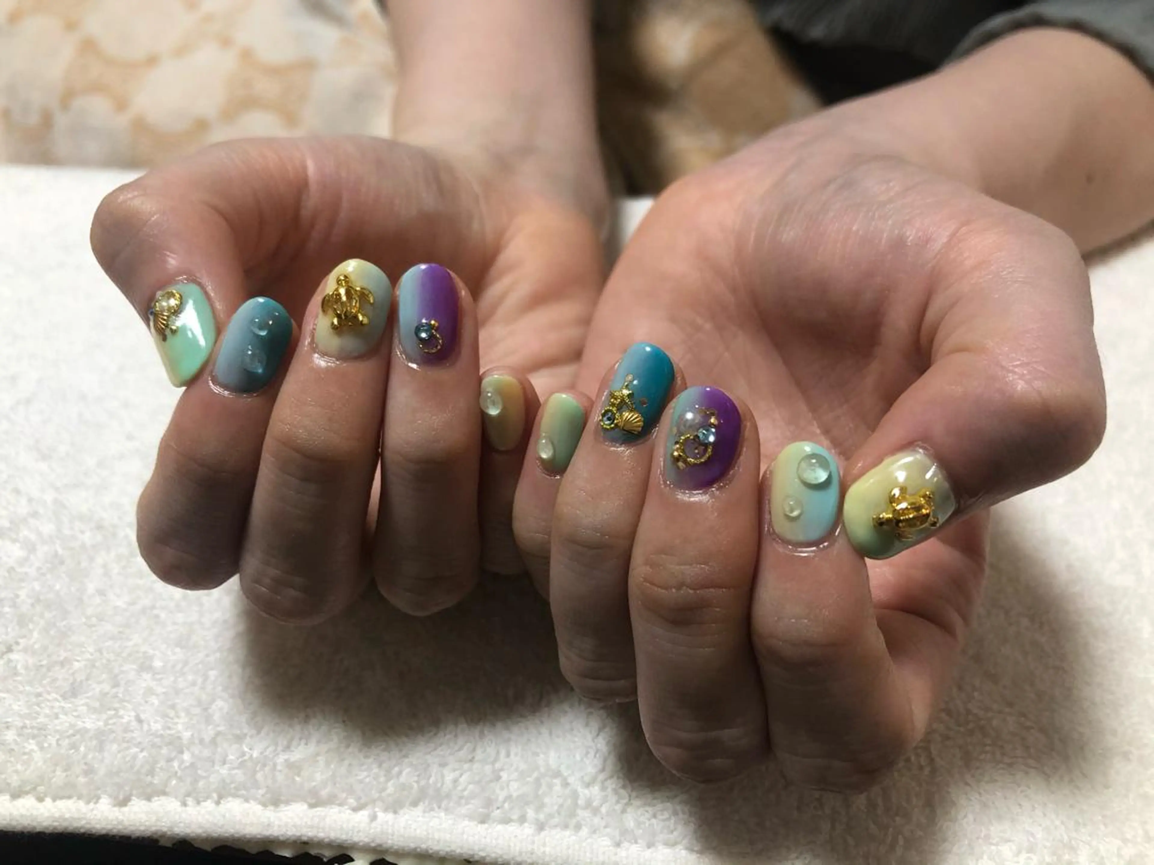 ネイル ハンドネイル t. yoshizawaのネイルデザイン