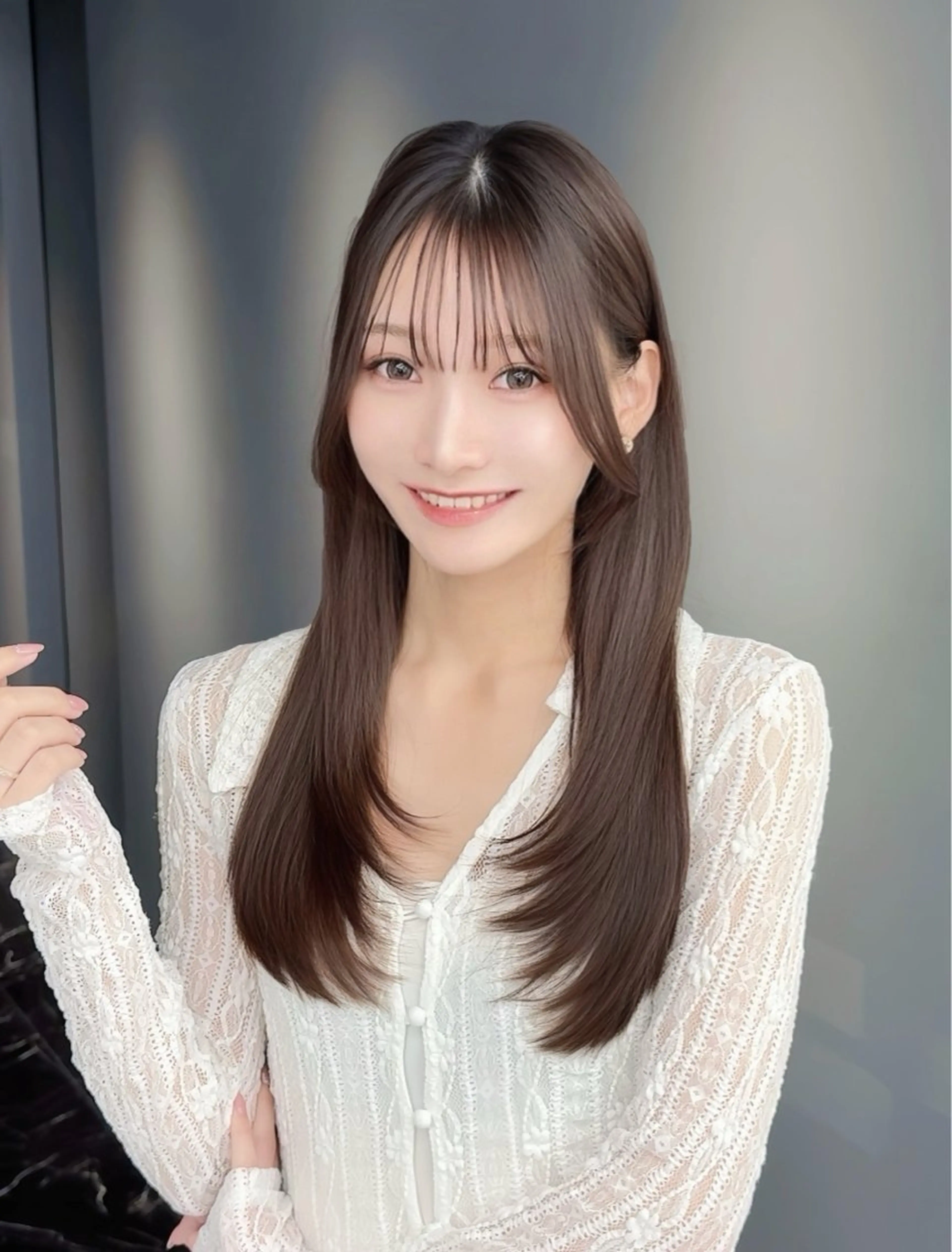 ロング カラー フォギーグレージュ グレージュ レイヤーカット カット ヘアカラー ♦ブリーチなしカラー ×レイヤー♦中島良太のヘアスタイル
