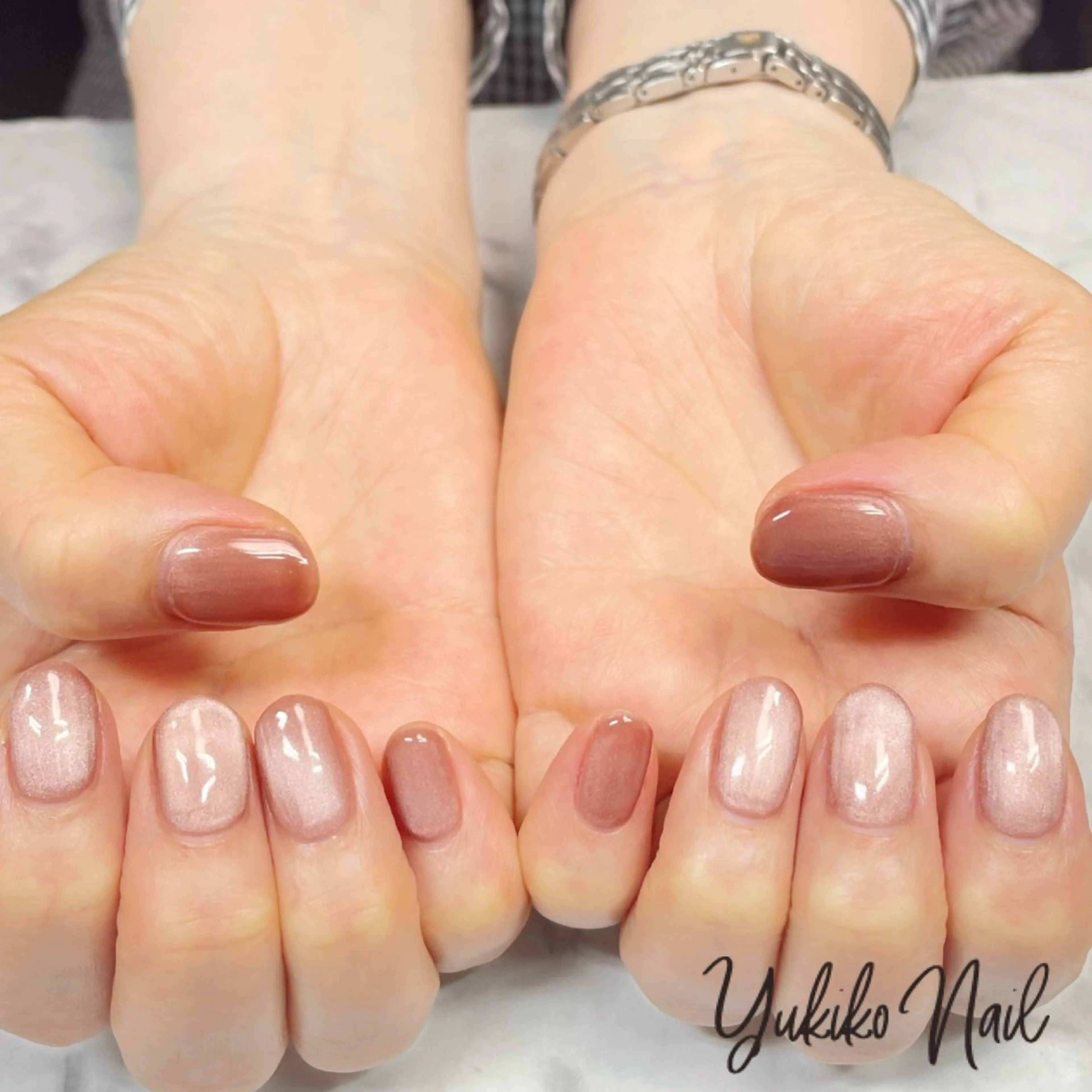 ネイル マグネットネイル オフィスネイル ワンカラーネイル ピンク ピンクベージュ ハンドネイル ユキコ ネイルのネイルデザイン
