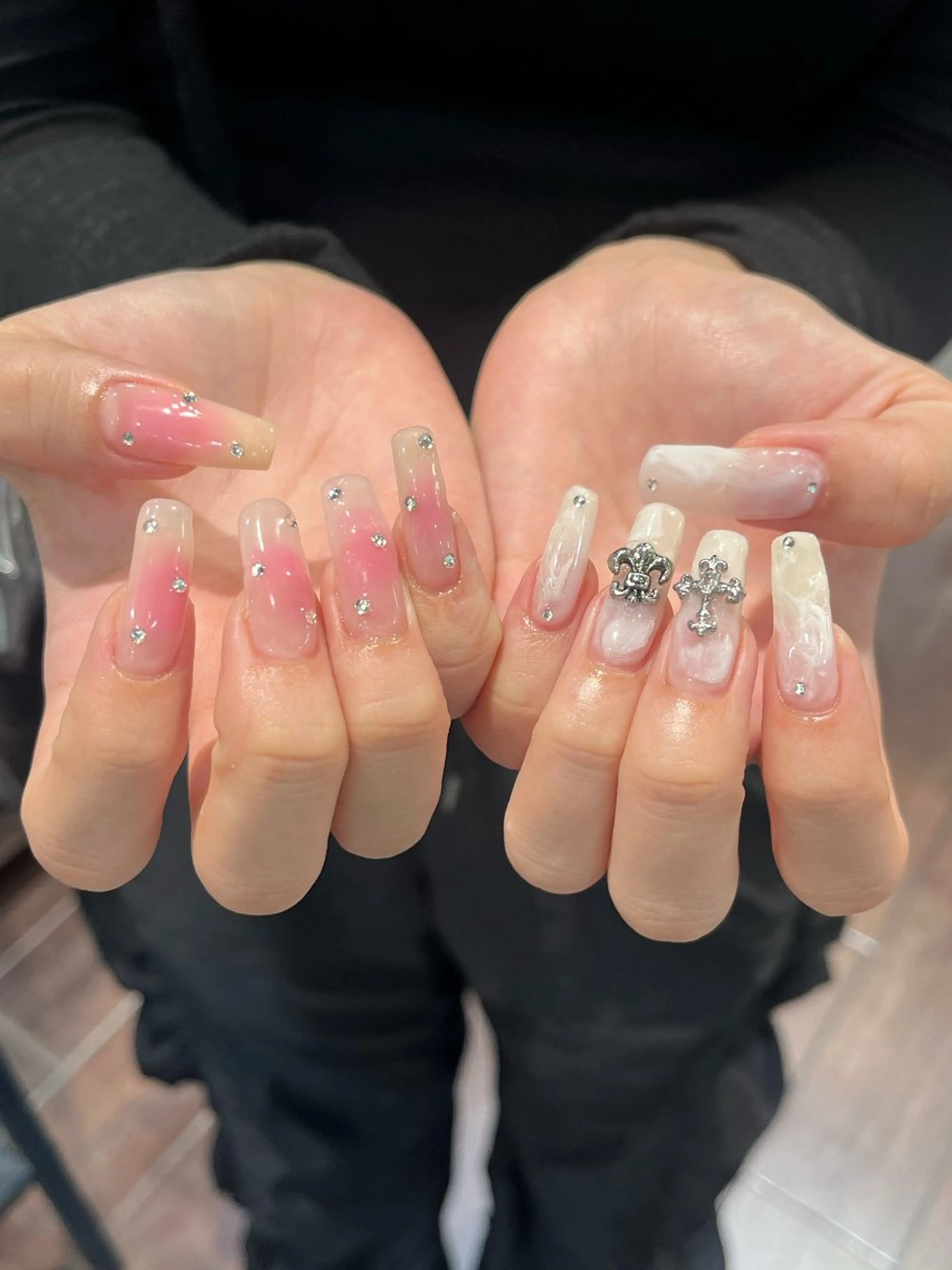 ネイル 酸性ストレート 🤍🎀honokaのヘアスタイル