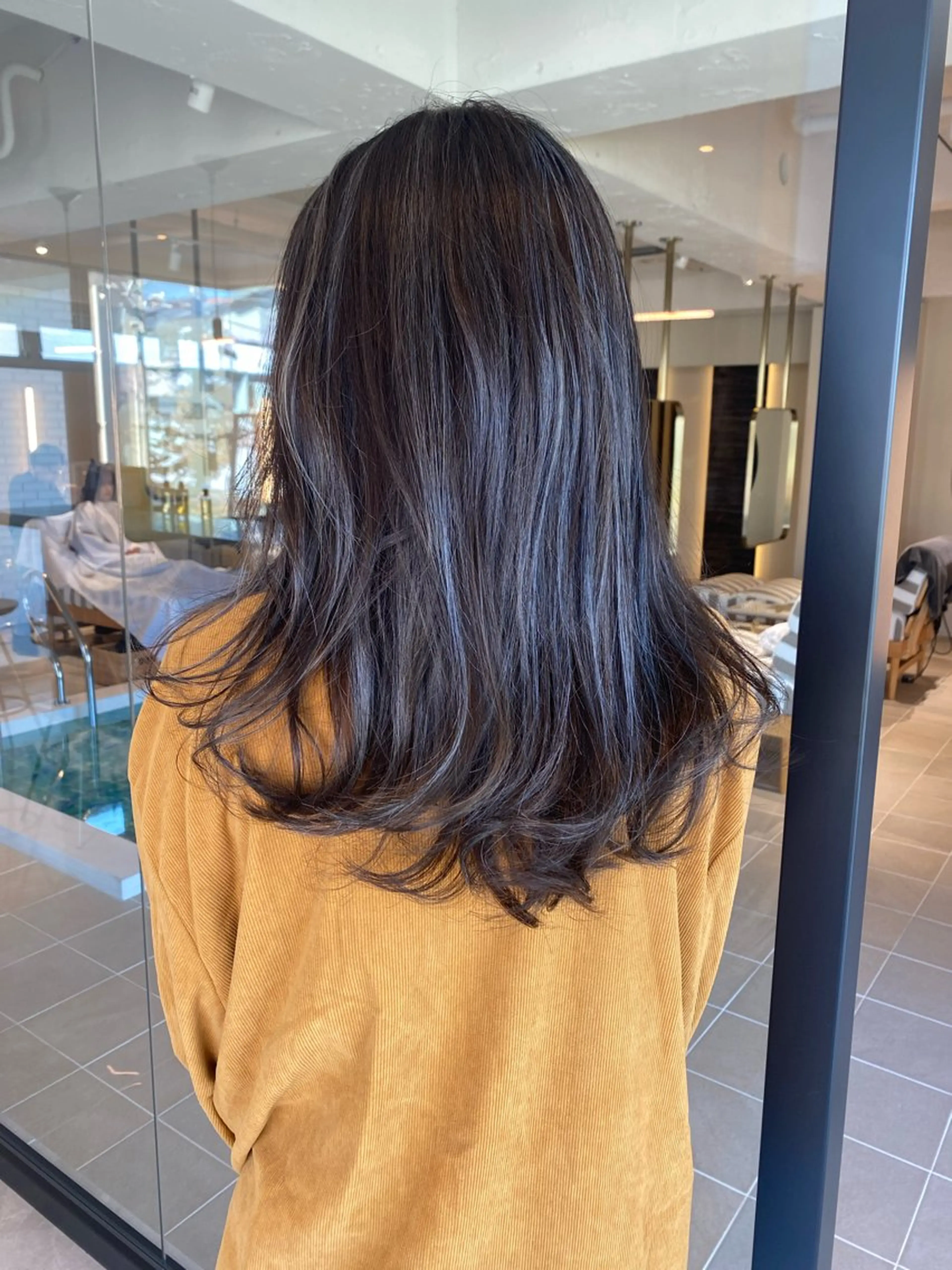 ロング カラー NOTNOW所属・NOTNOW KANAのヘアスタイル