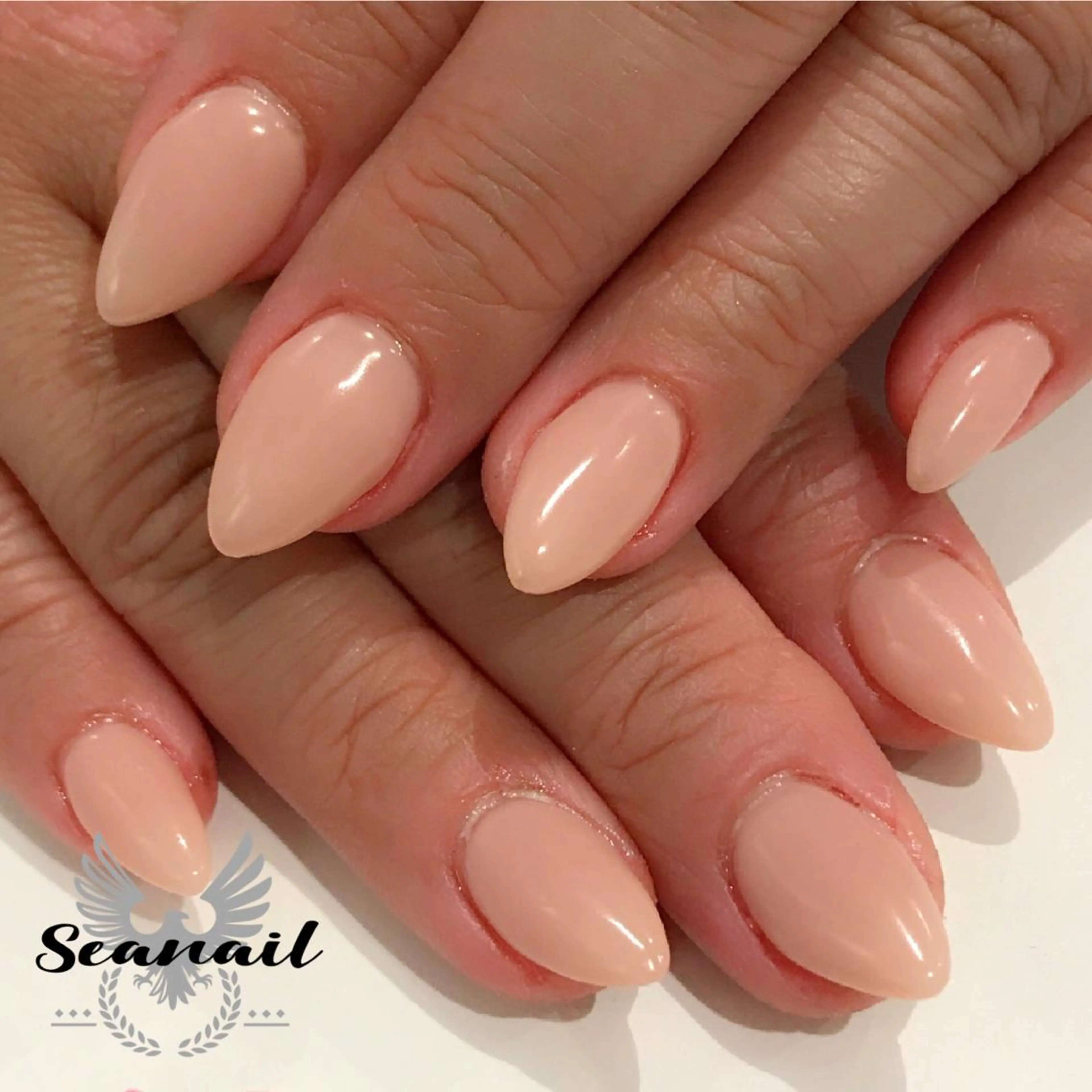 ネイル アートネイル フットネイル ジェルネイル 持ち込み ワンカラーネイル 小尾 栞のネイルデザイン